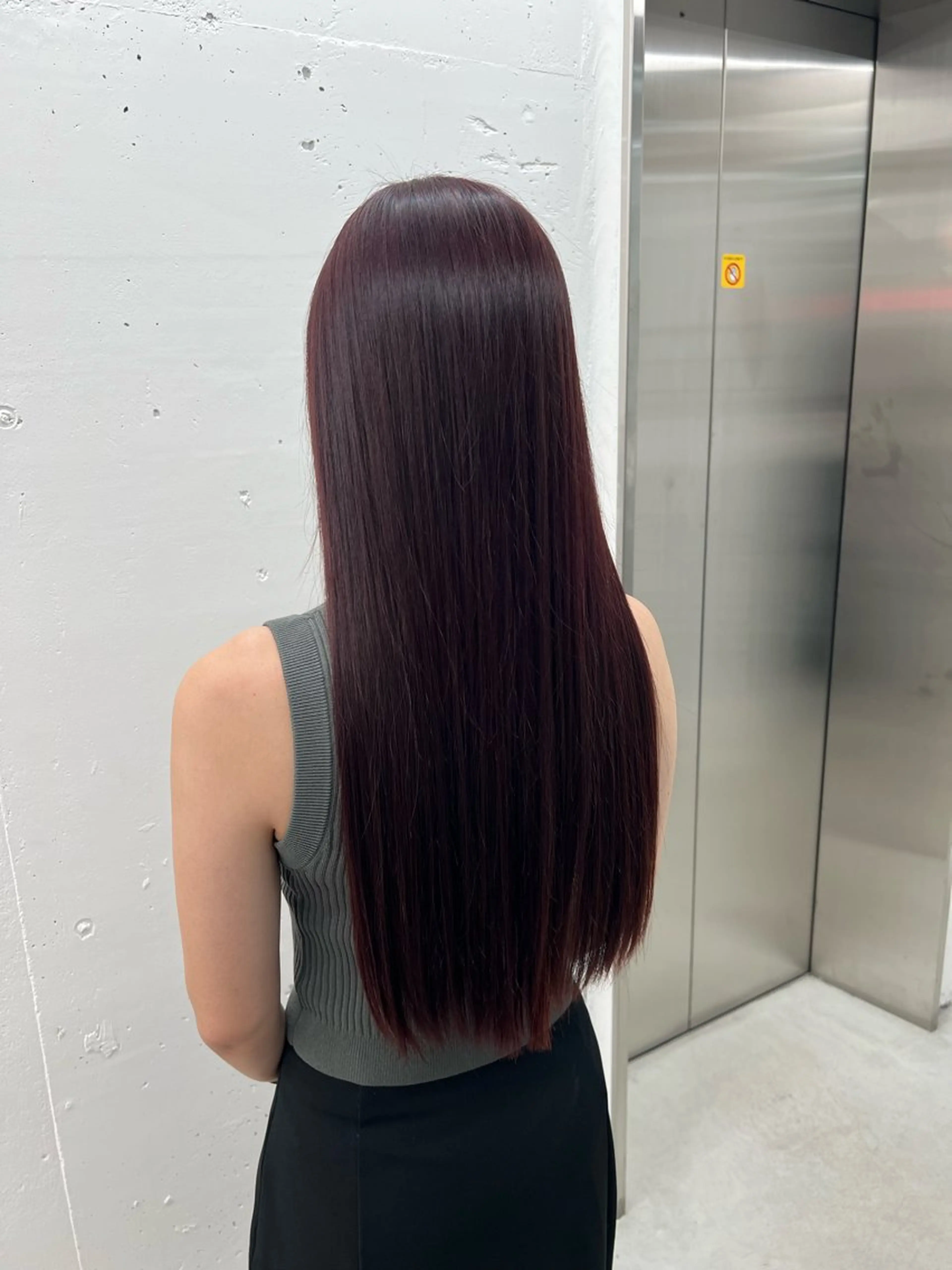 ロング カラー ブリーチ ブリーチなしカラー レッドカラー ヘアカラー トリートメント あすか JILLSTUDIOのヘアスタイル