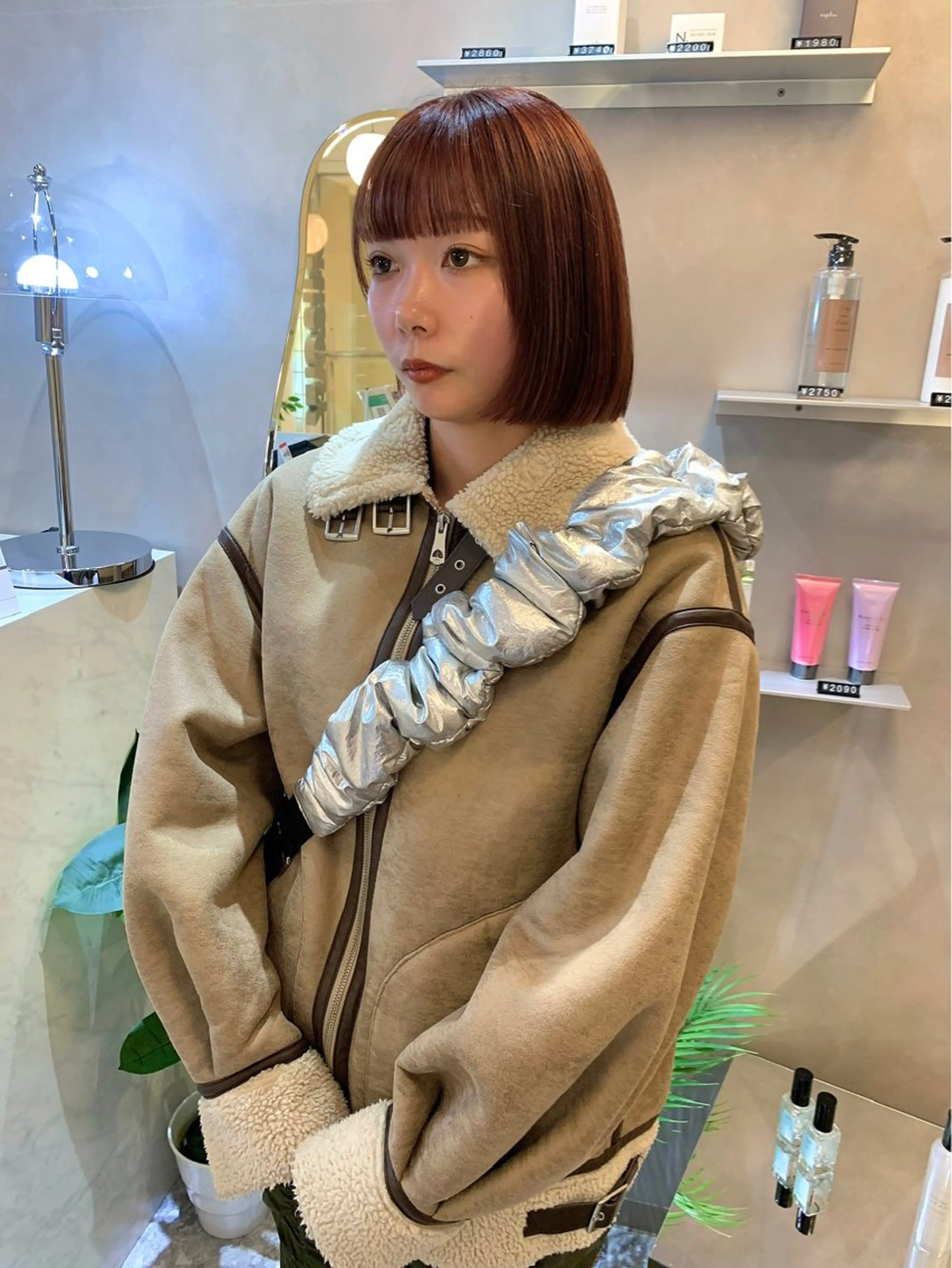 ミディアム カラー 切りっぱなしボブ ブラウンカラー ケアカラー ピンクカラー ピンクブラウン 韓国ヘア🇰🇷 松田光里のヘアスタイル