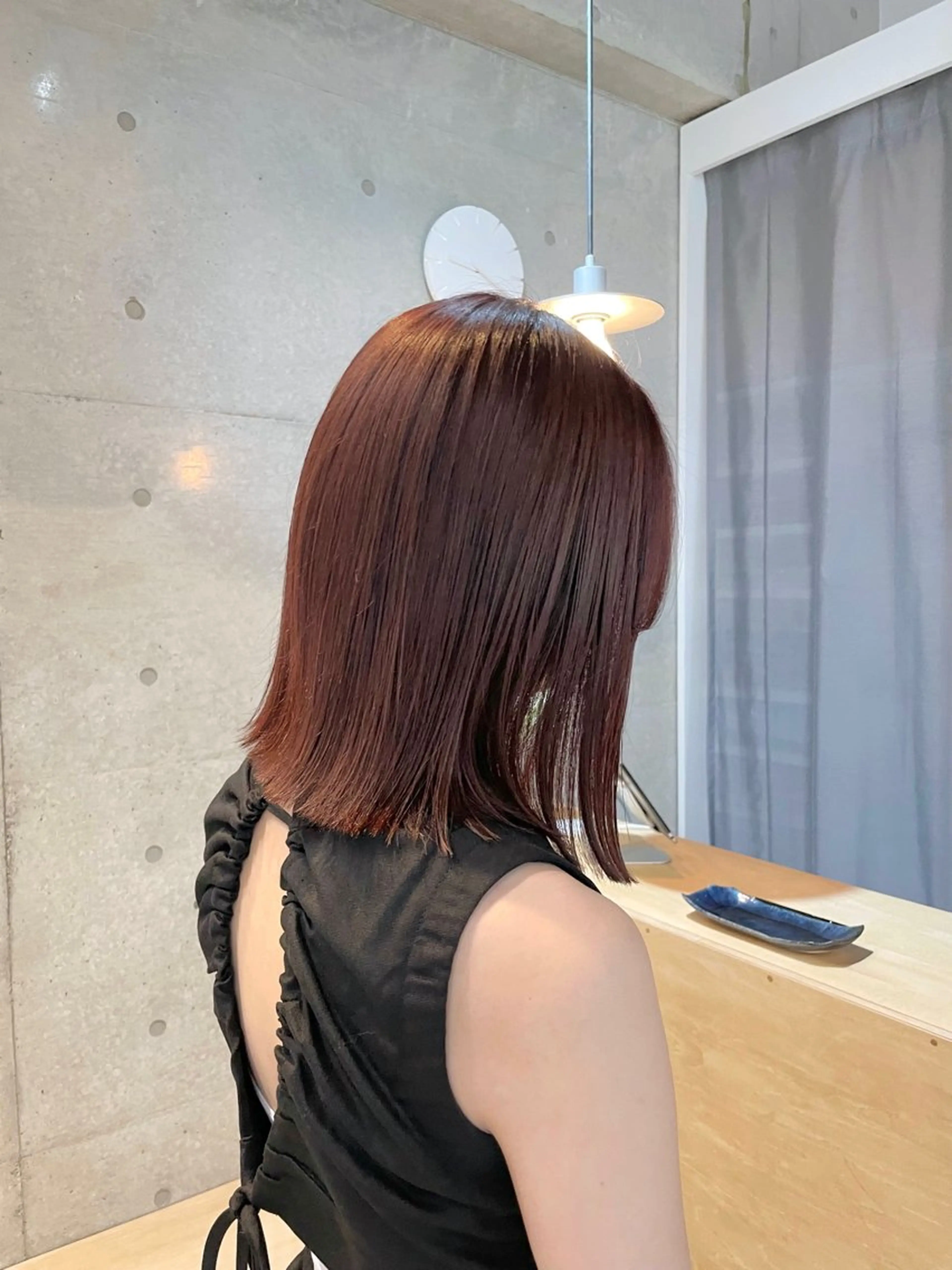ミディアム カラー ブラウンカラー レッドカラー レッドブラウン 【arc】Ruri コテ巻き風パーマのヘアスタイル