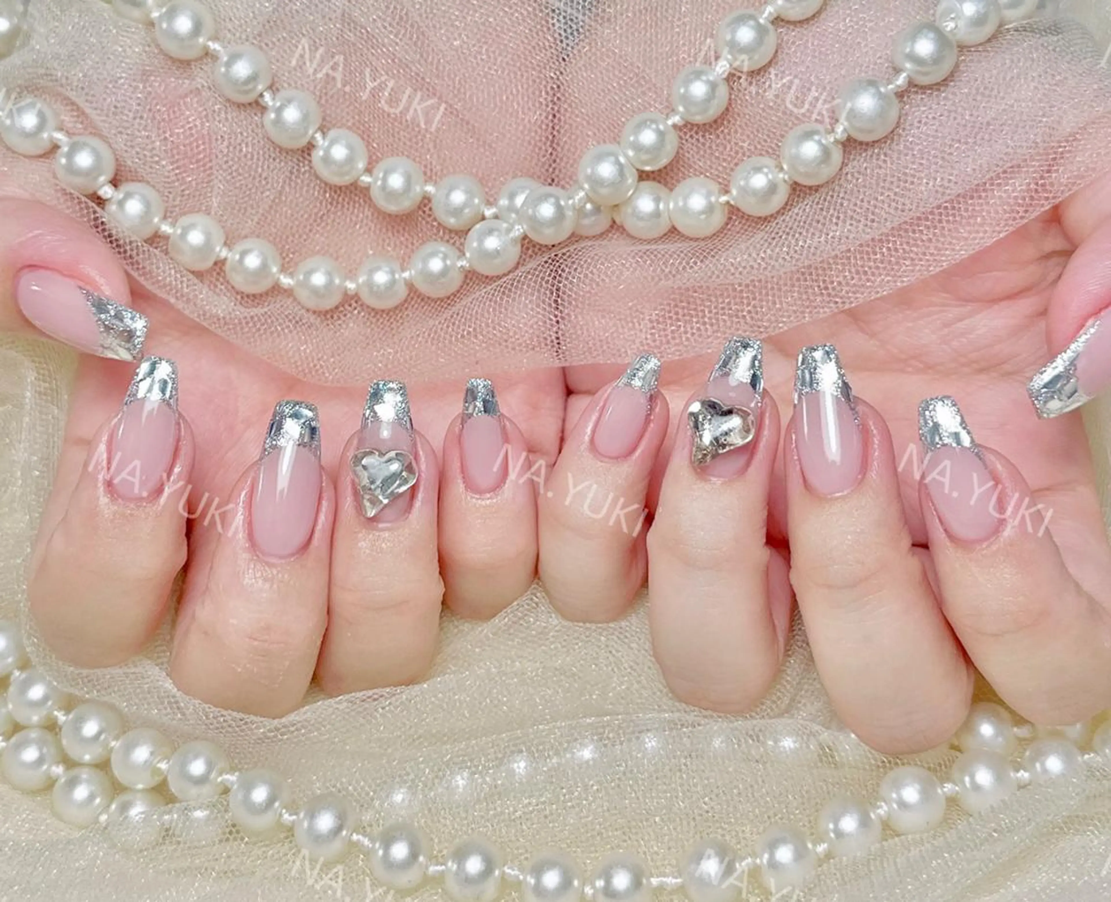 ネイル ハンドネイル ハンドケア 🌷 Mooning 🌷のネイルデザイン