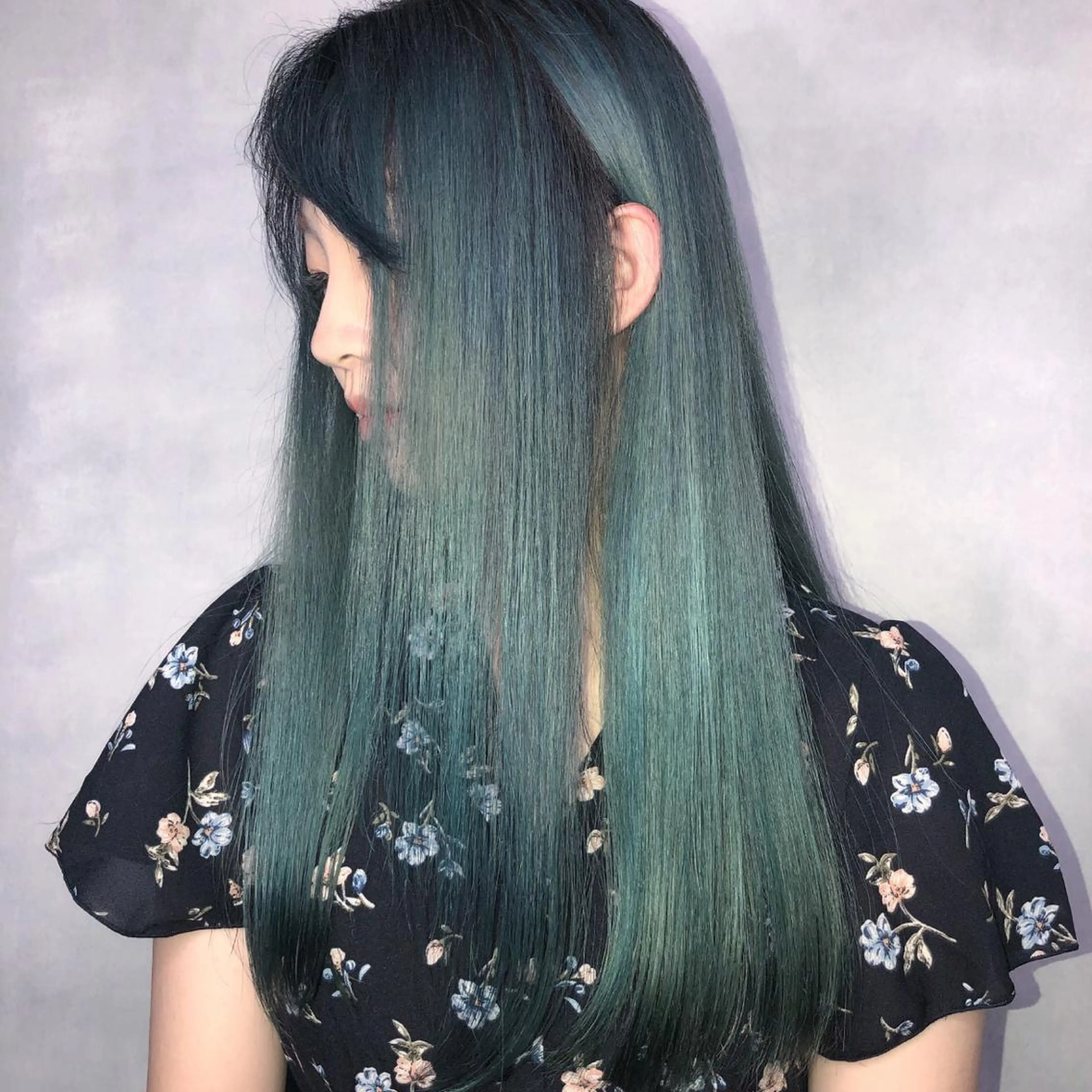 ロング カラー 透明感カラー ORIKA 美容室のヘアスタイル