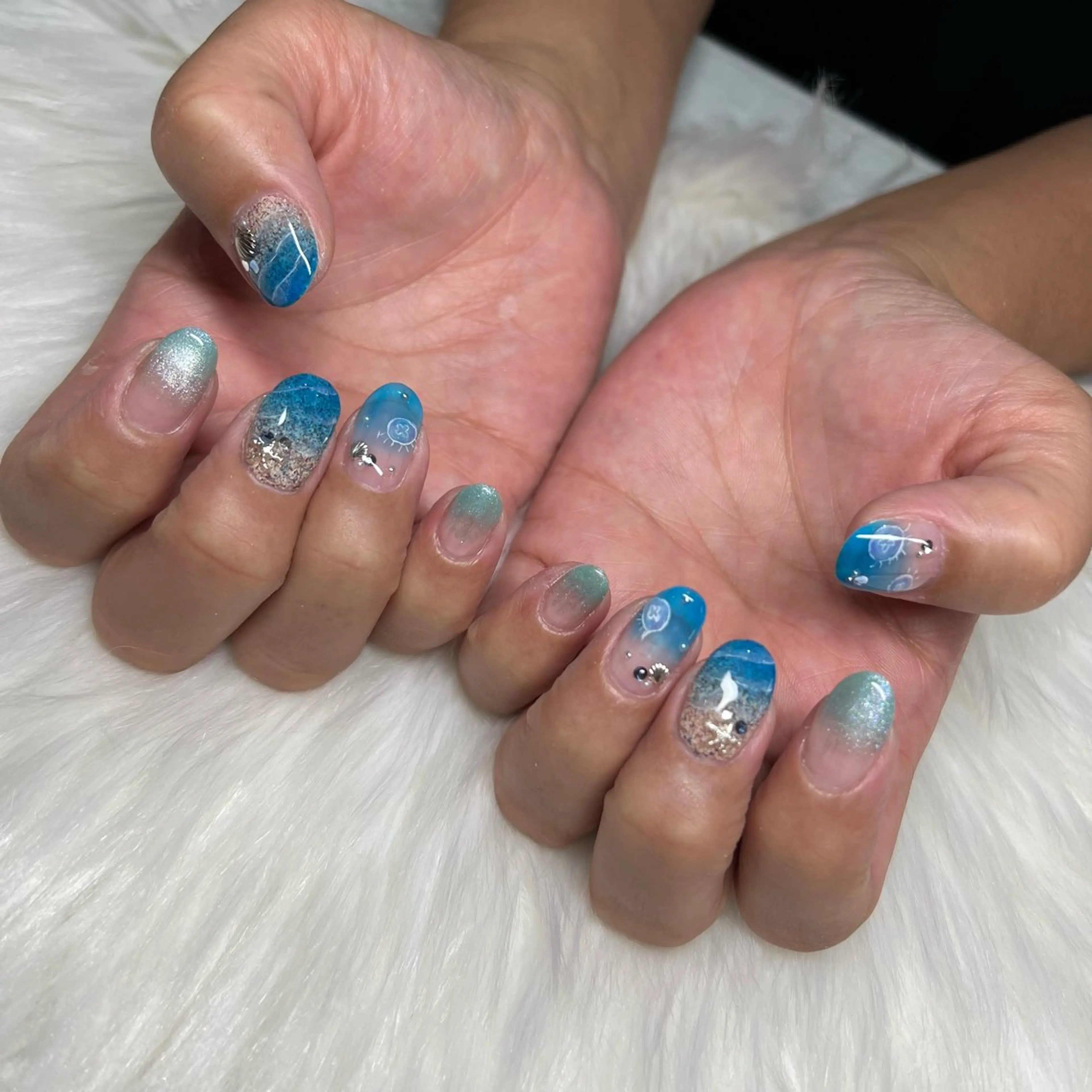 ネイル ハンドネイル 鈴木 優希のネイルデザイン