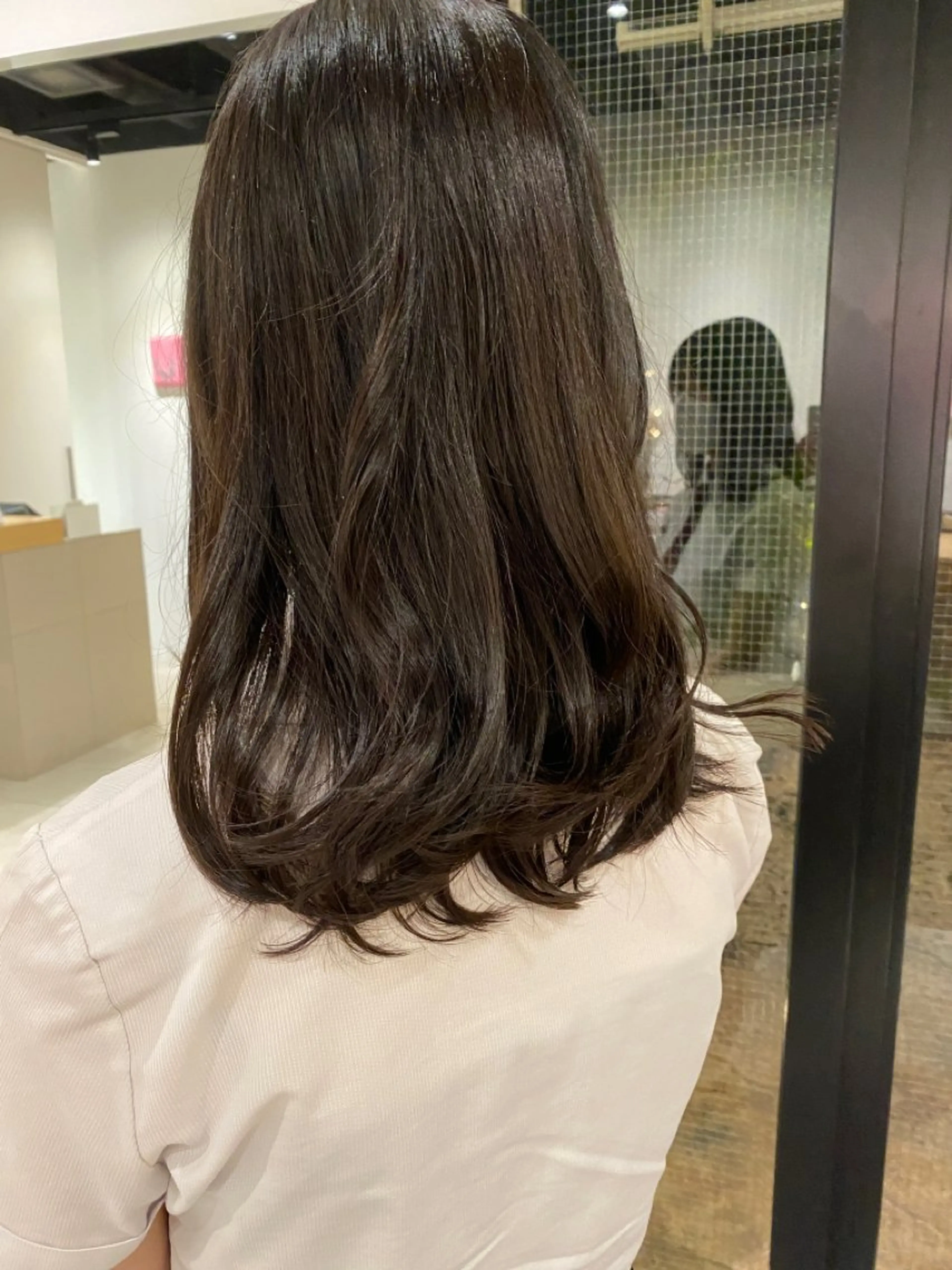 ロング レイヤーカット ローレイヤー ホワイトハウス芦屋さくら並木店所属・井戸上 颯太のヘアスタイル