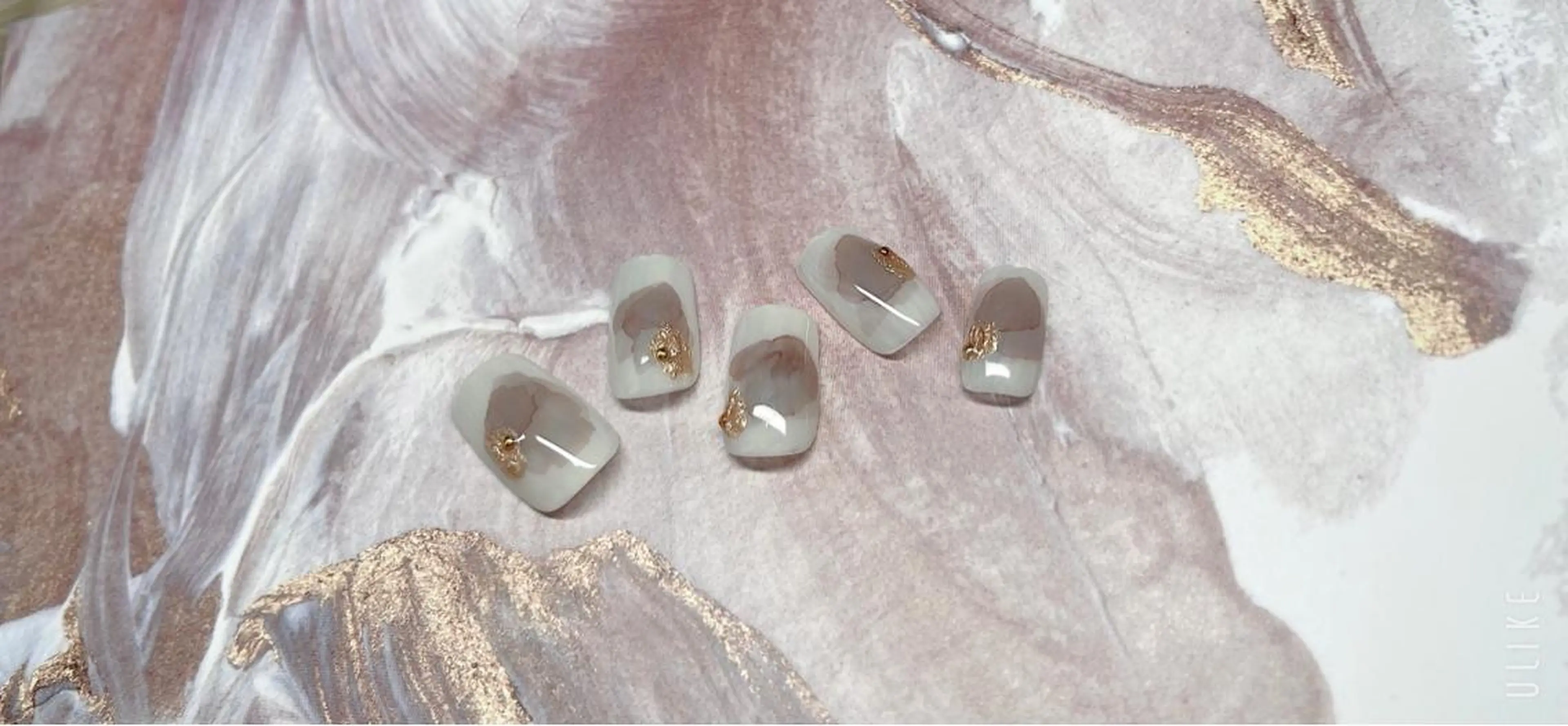 ネイル ニュアンスネイル ハンドネイル フットネイル Collection Nailsaronのネイルデザイン