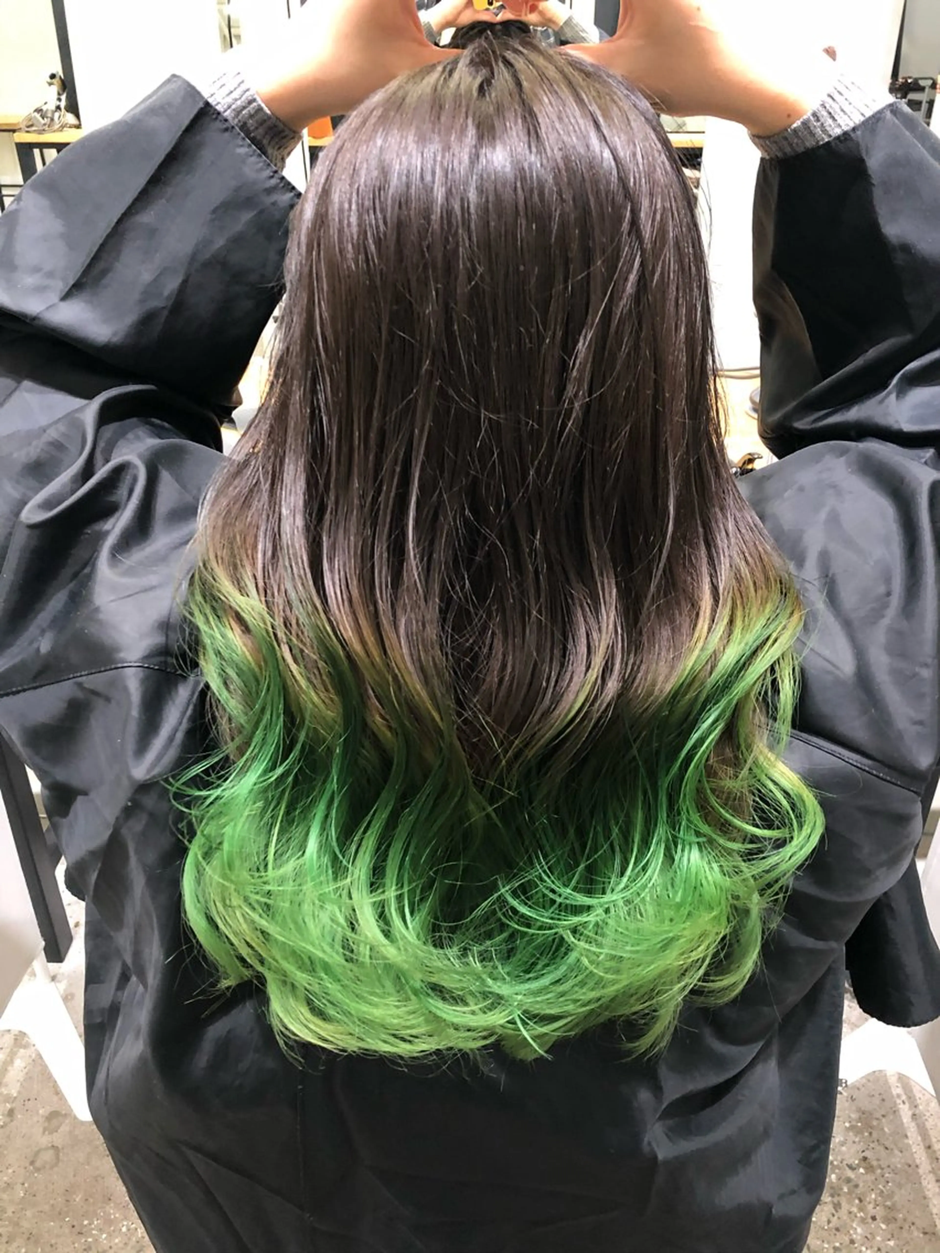 ロング カラー グラデーションカラー 縮毛矯正、 押野七大のヘアスタイル