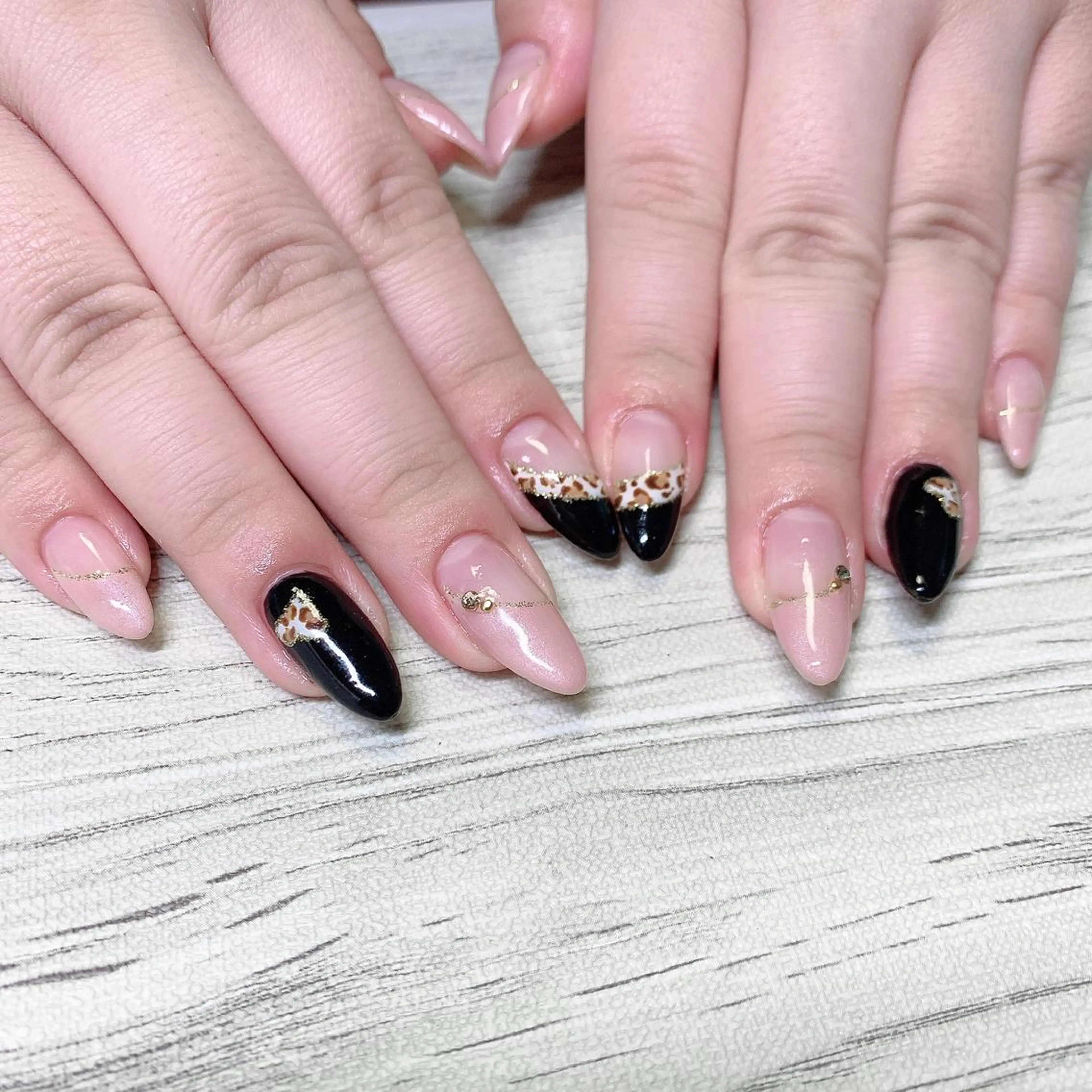 ネイル ハンドネイル フットネイル Adite nailのネイルデザイン