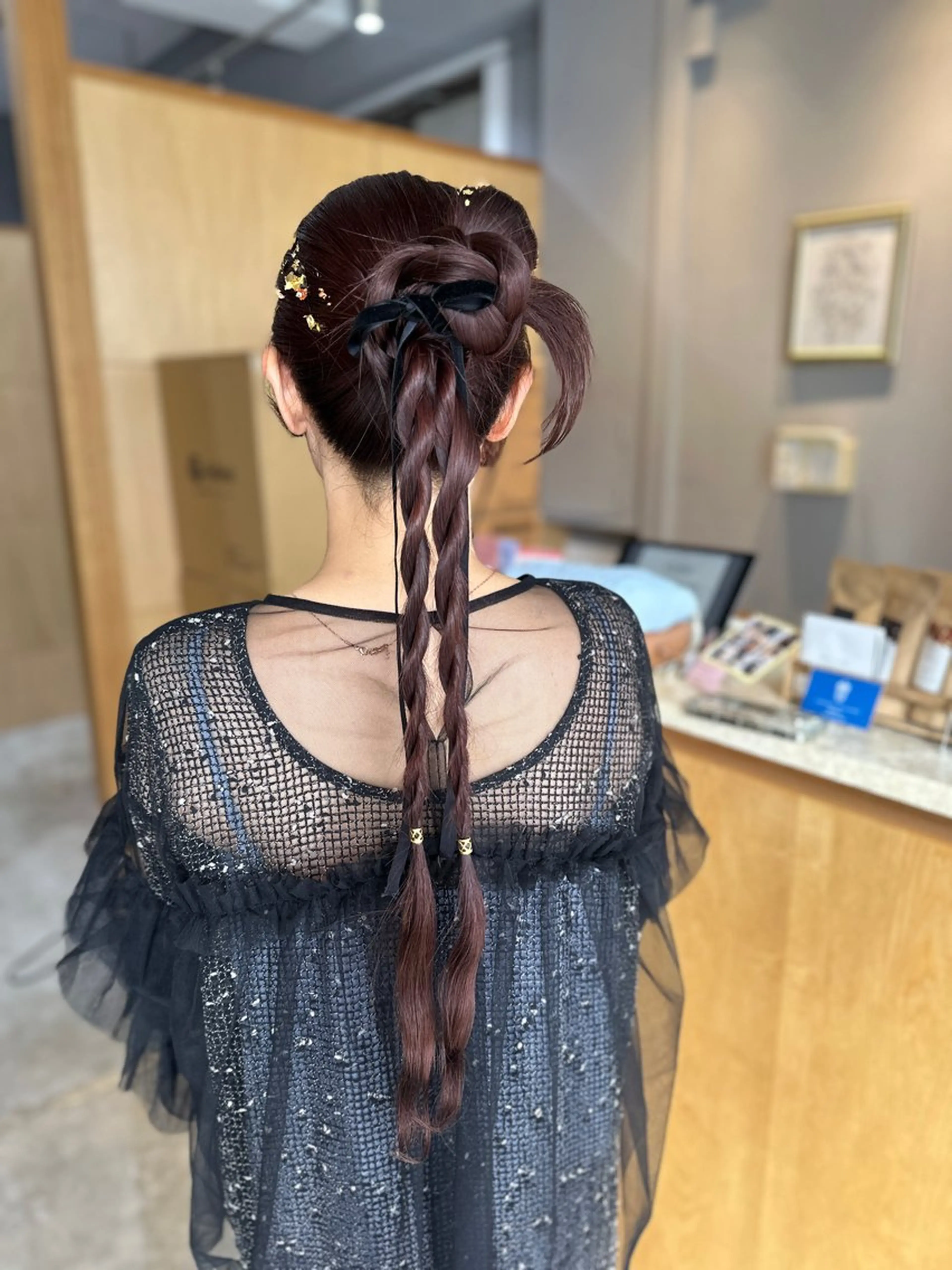 ロング ヘアセット miloc MOMOKAのヘアスタイル