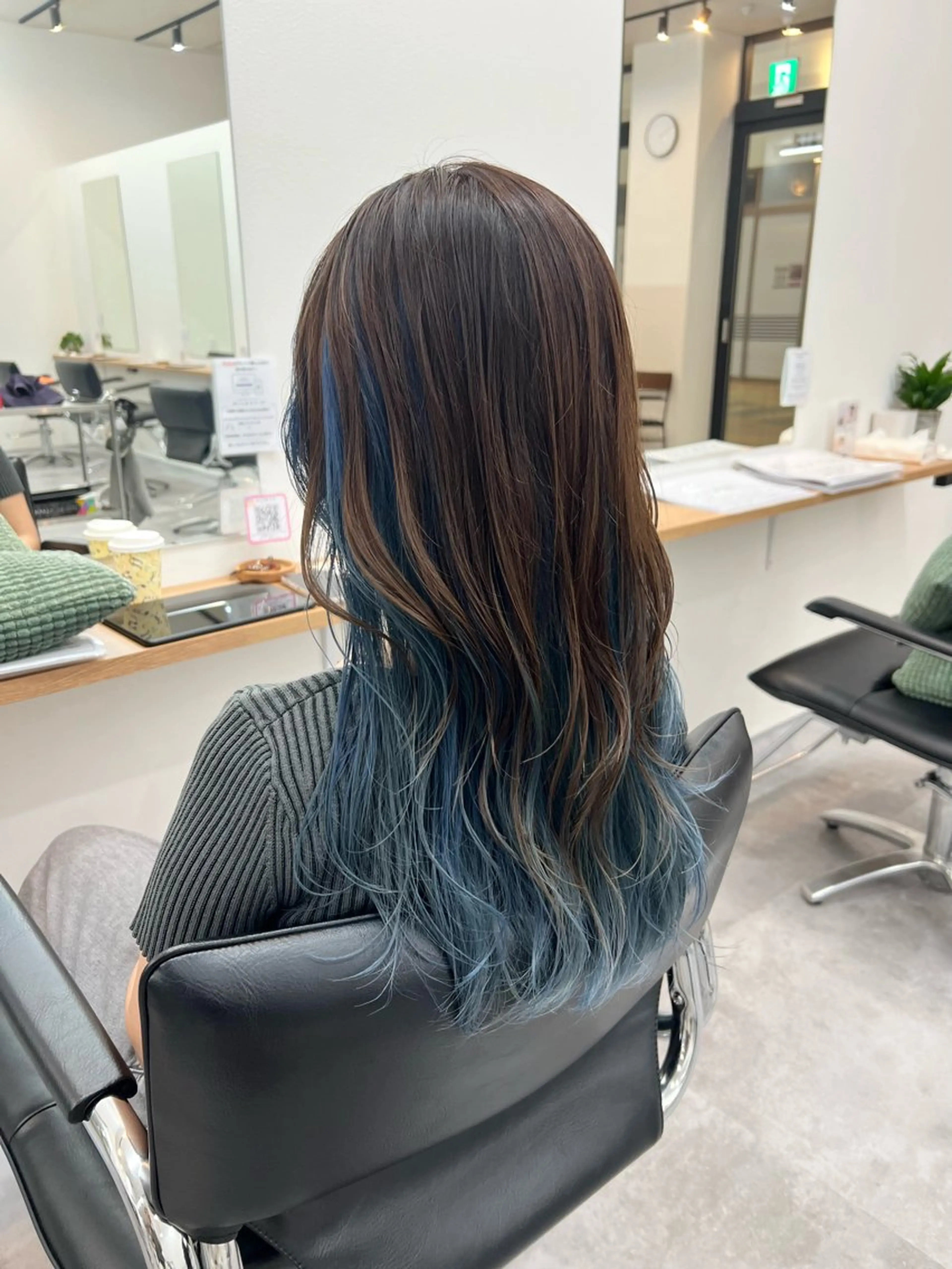 ロング カラー ブルーカラー インナーカラー ✨NOMAD印西✨ 黒川勇輝のヘアスタイル