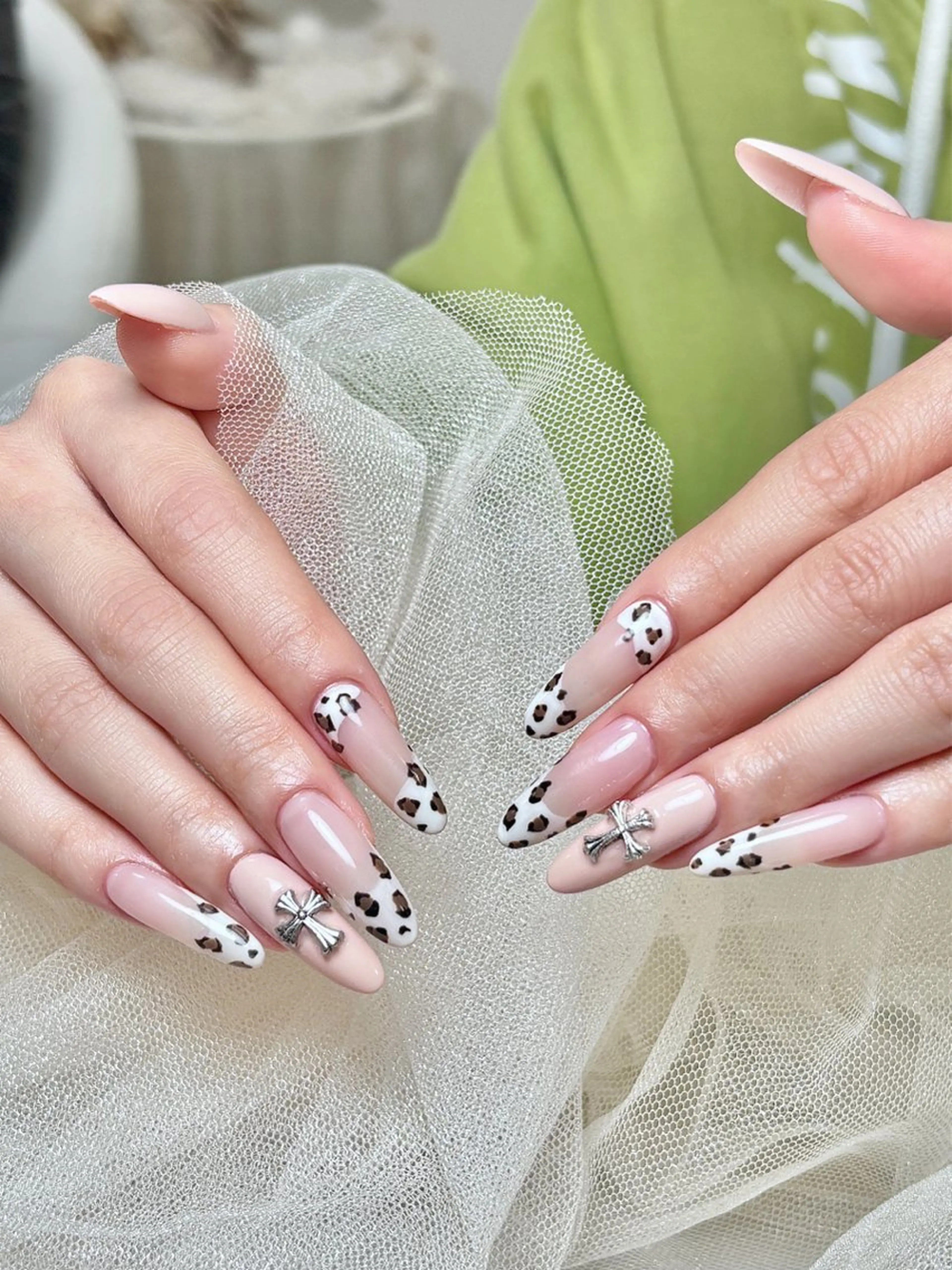 ネイル ハンドネイル Elin Maggieのネイルデザイン