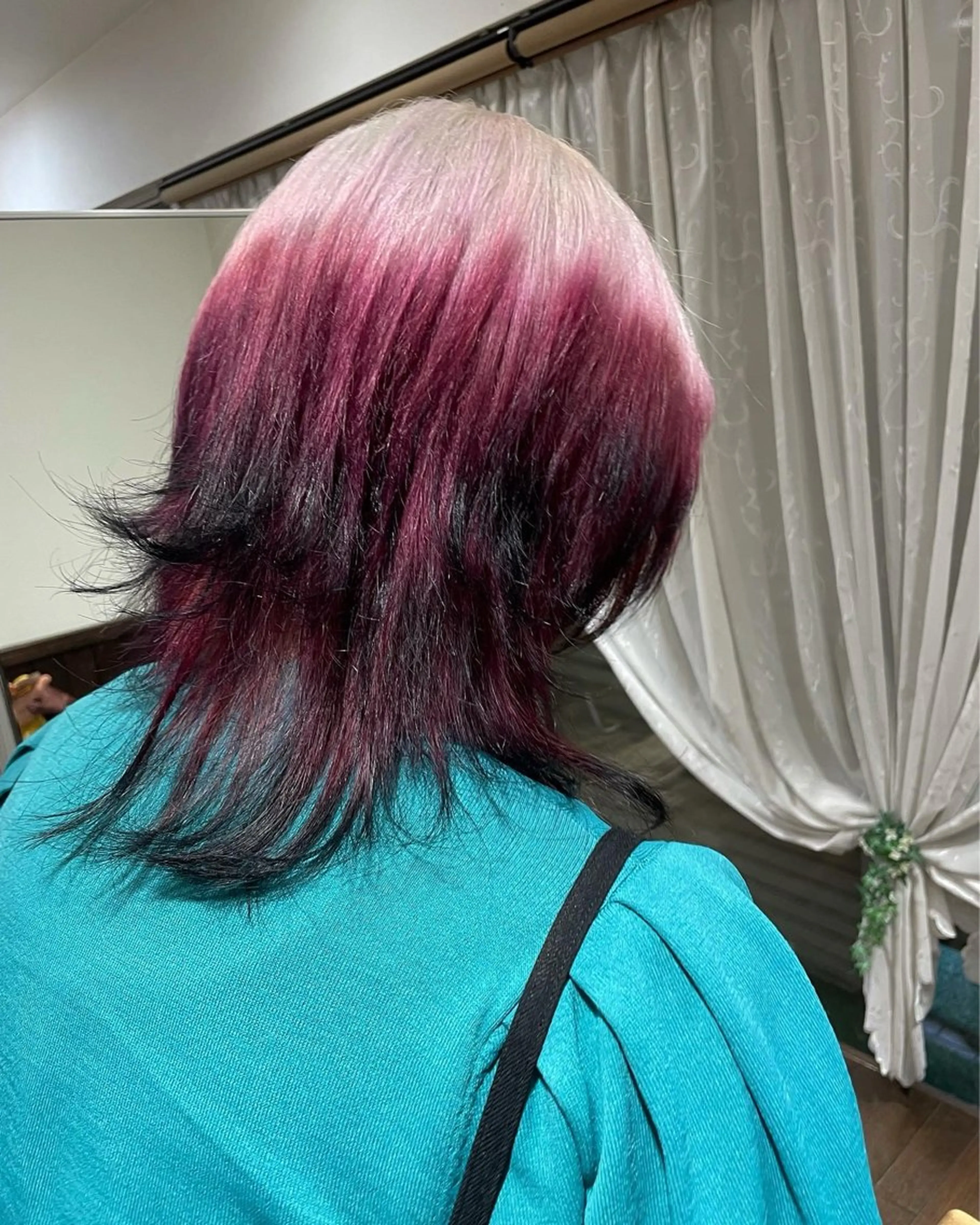 ミディアム ヘアカラー 杉山 亜未のヘアスタイル