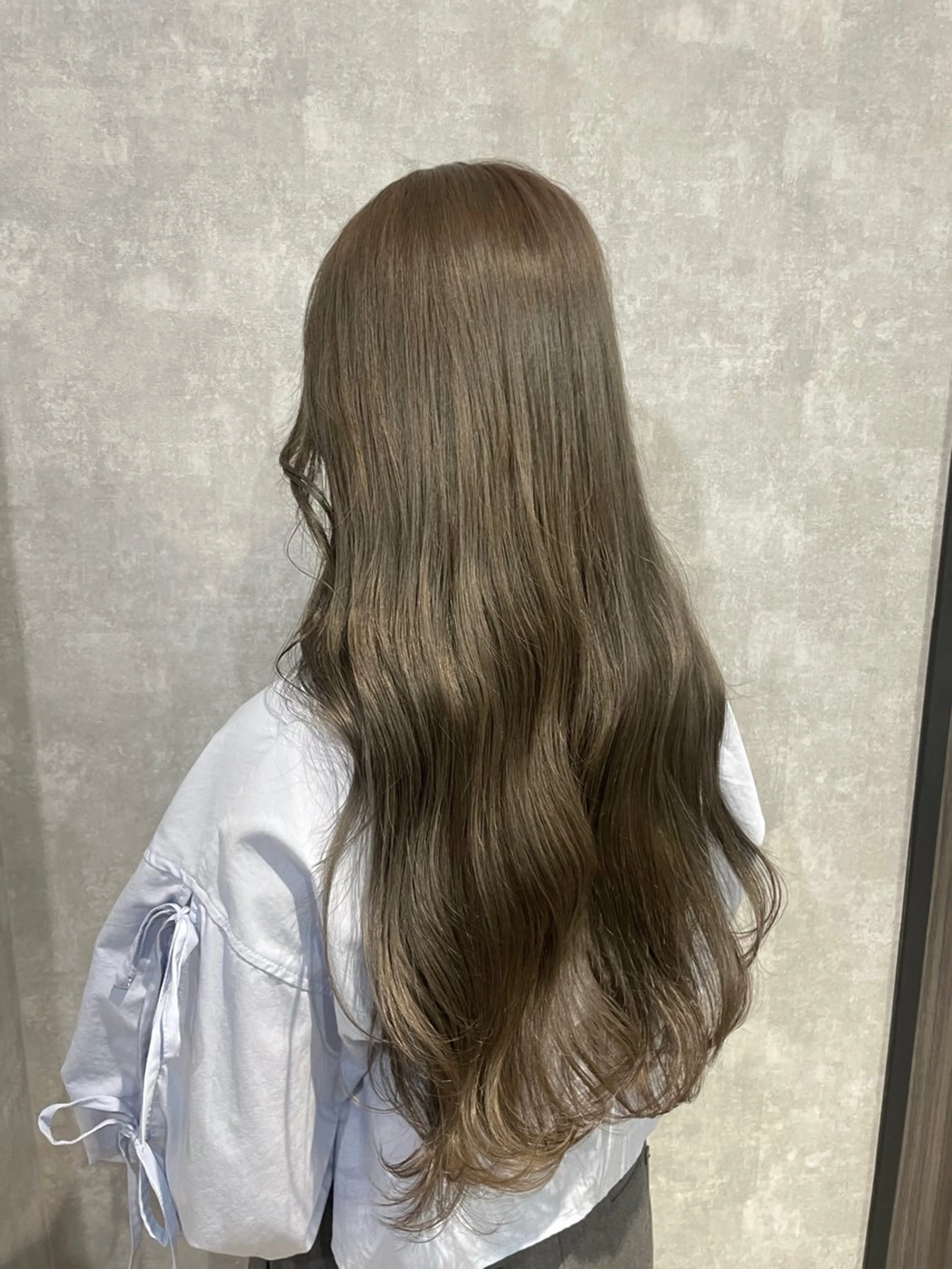 ロング ヘアカラー トリートメント 🌐NATSUMI 🌐【寒色カラー】のヘアスタイル