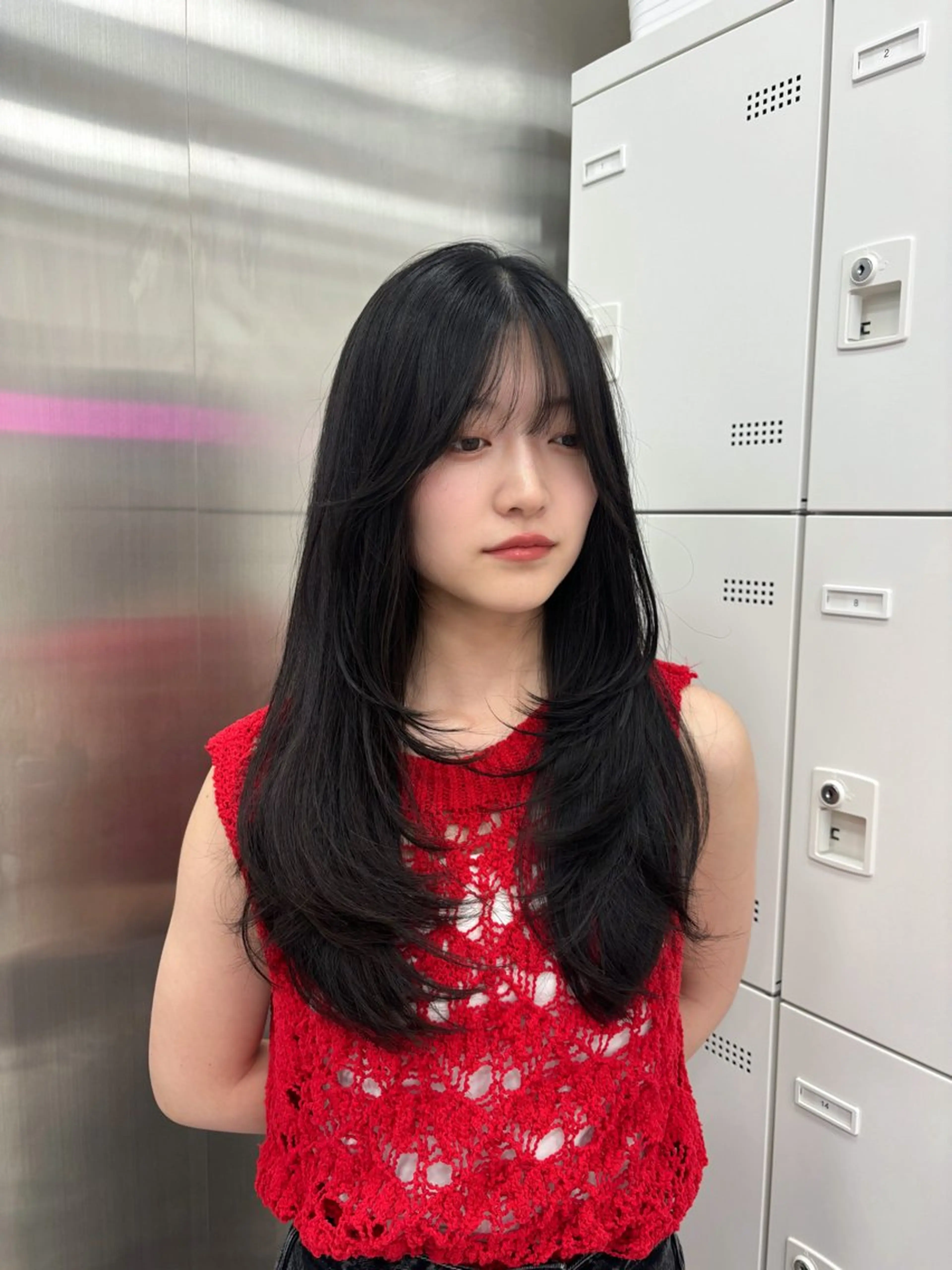 ロング カラー カット ヘアカラー トリートメント ヘッドスパ ヘアセット 韓国レイヤー ハッシュカットのヘアスタイル