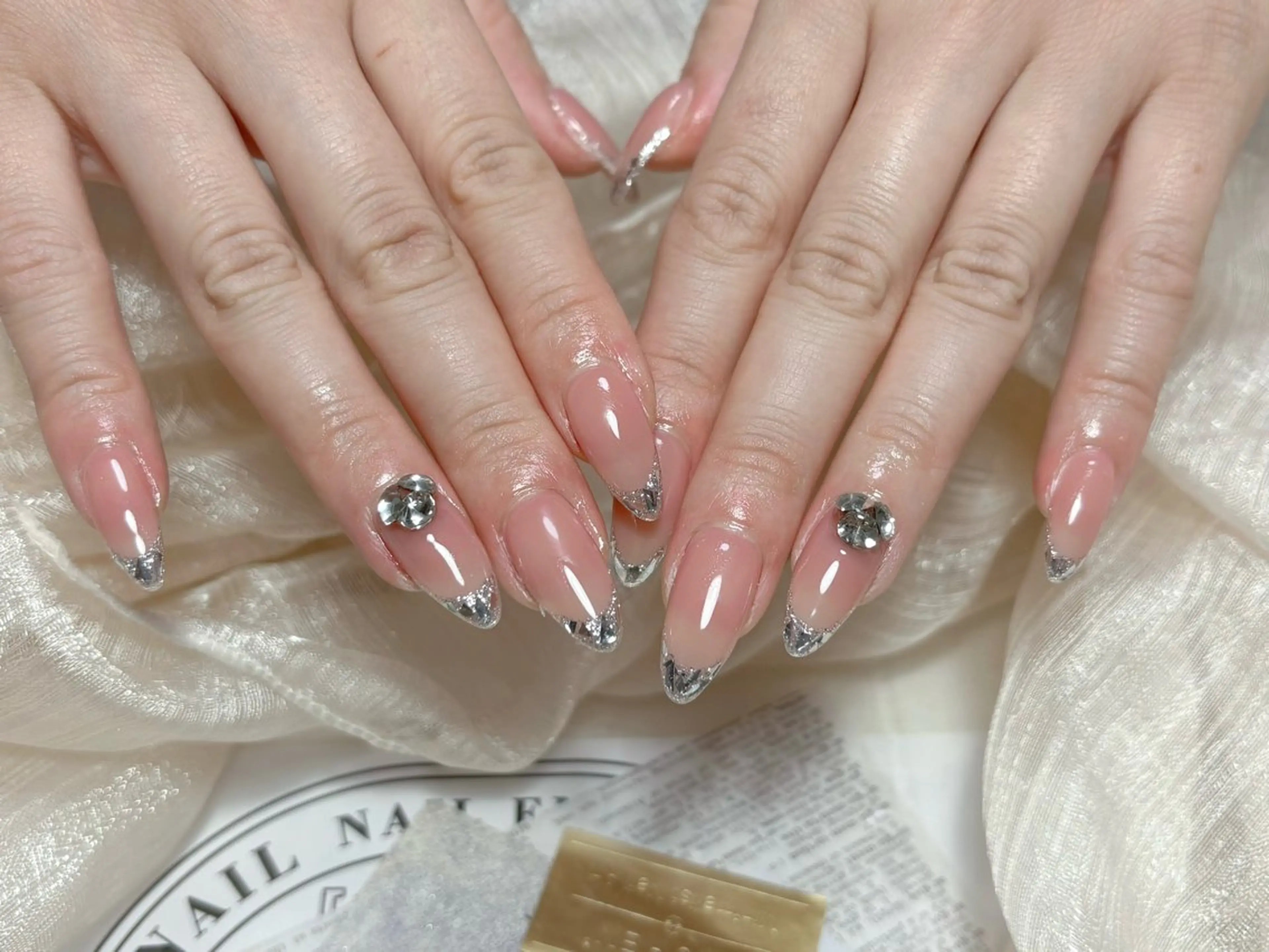 ネイル フレンチネイル ジェルネイル ガラスフレンチ 韓国ネイル マグネットネイル ハンドネイル Nail Jolie所属・Nail Jolieのネイルデザイン