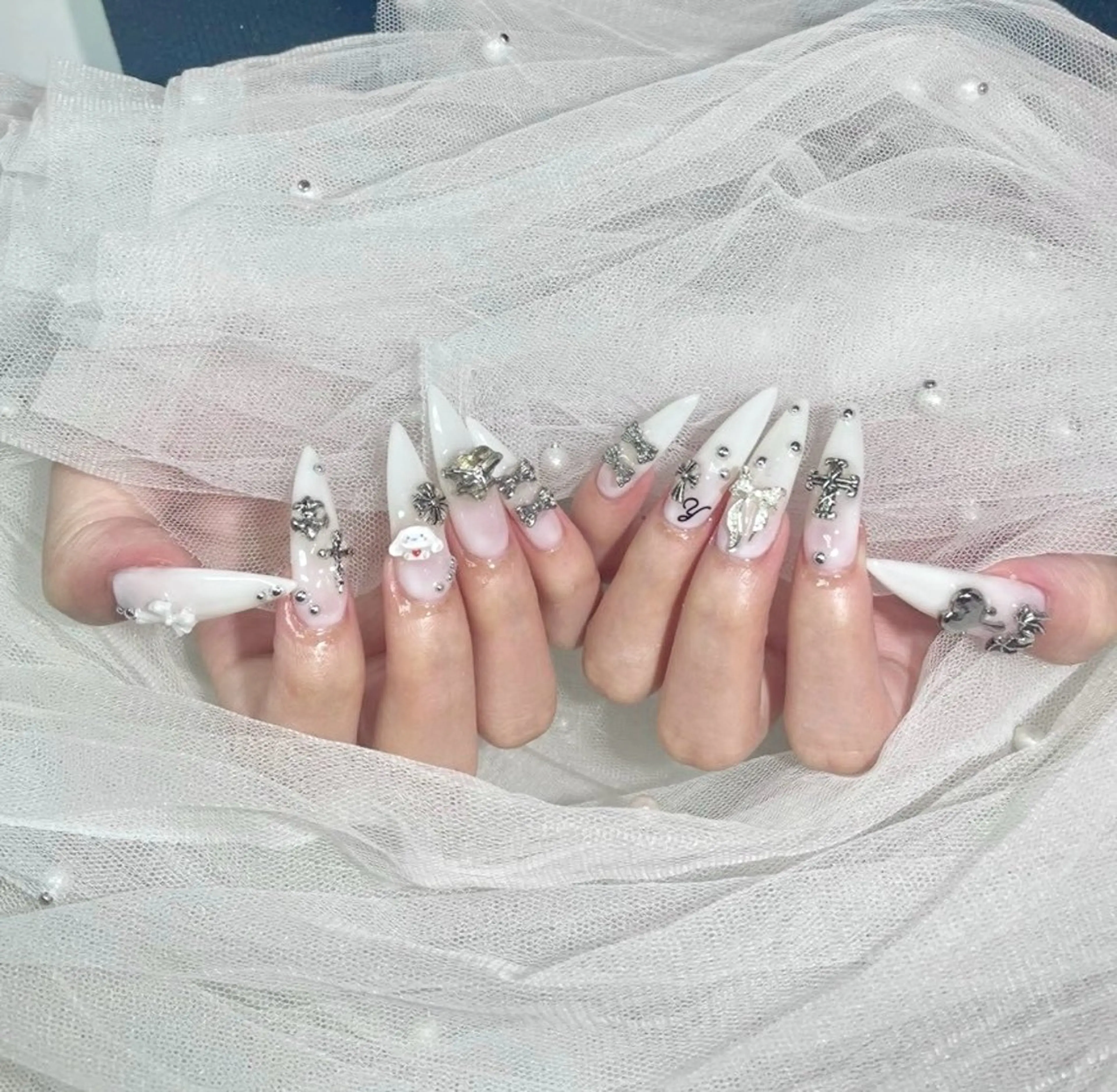 ハンド チップ長さ出し10本 ワンカラー➕パーツ付け放題の写真