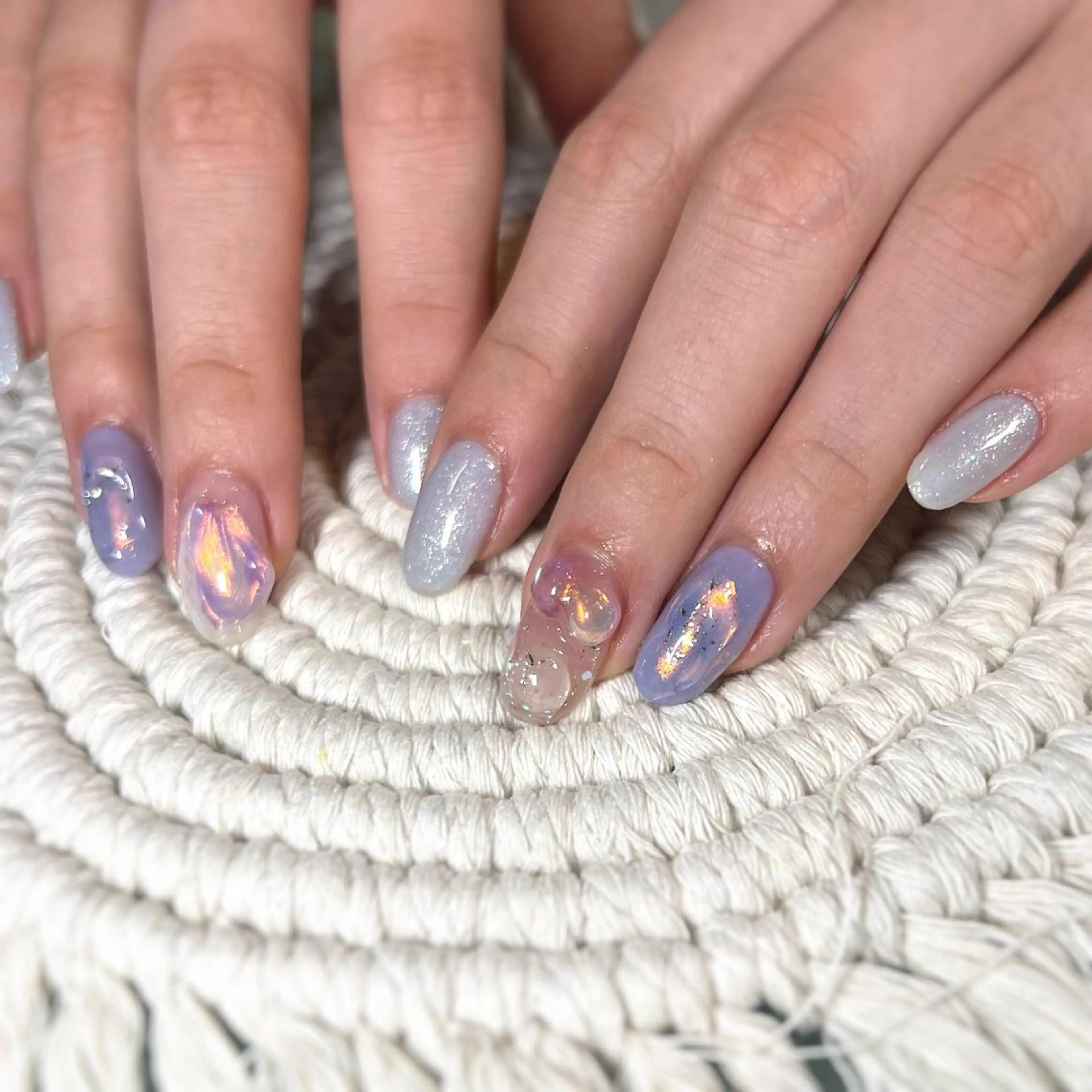 ネイル ハンドネイル vary clue所属・nailist🌻 YUKARIのネイルデザイン