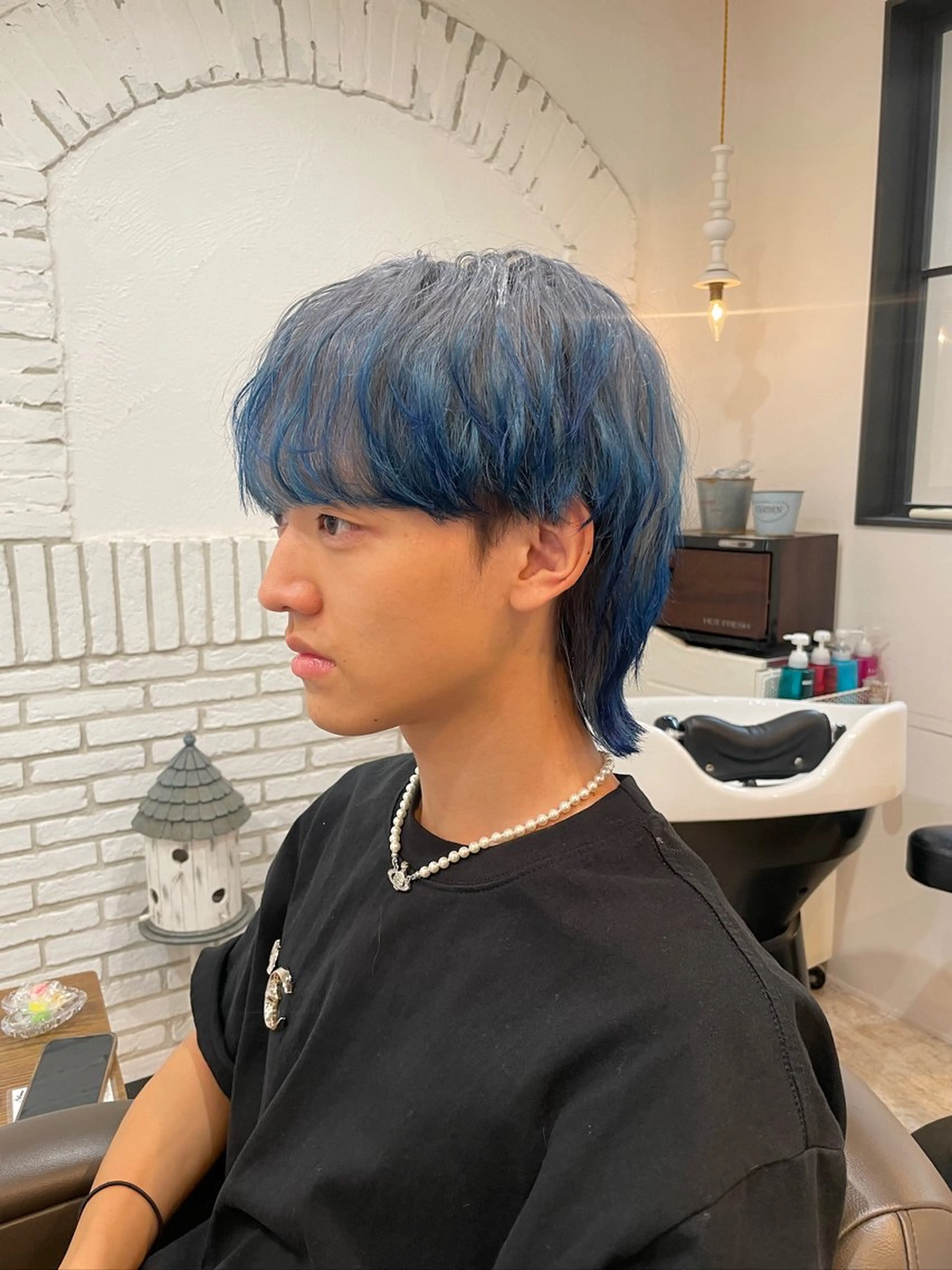 ミディアム カラー メンズ メンズブリーチ ブリーチ ブルーカラー 増田 ルナのヘアスタイル