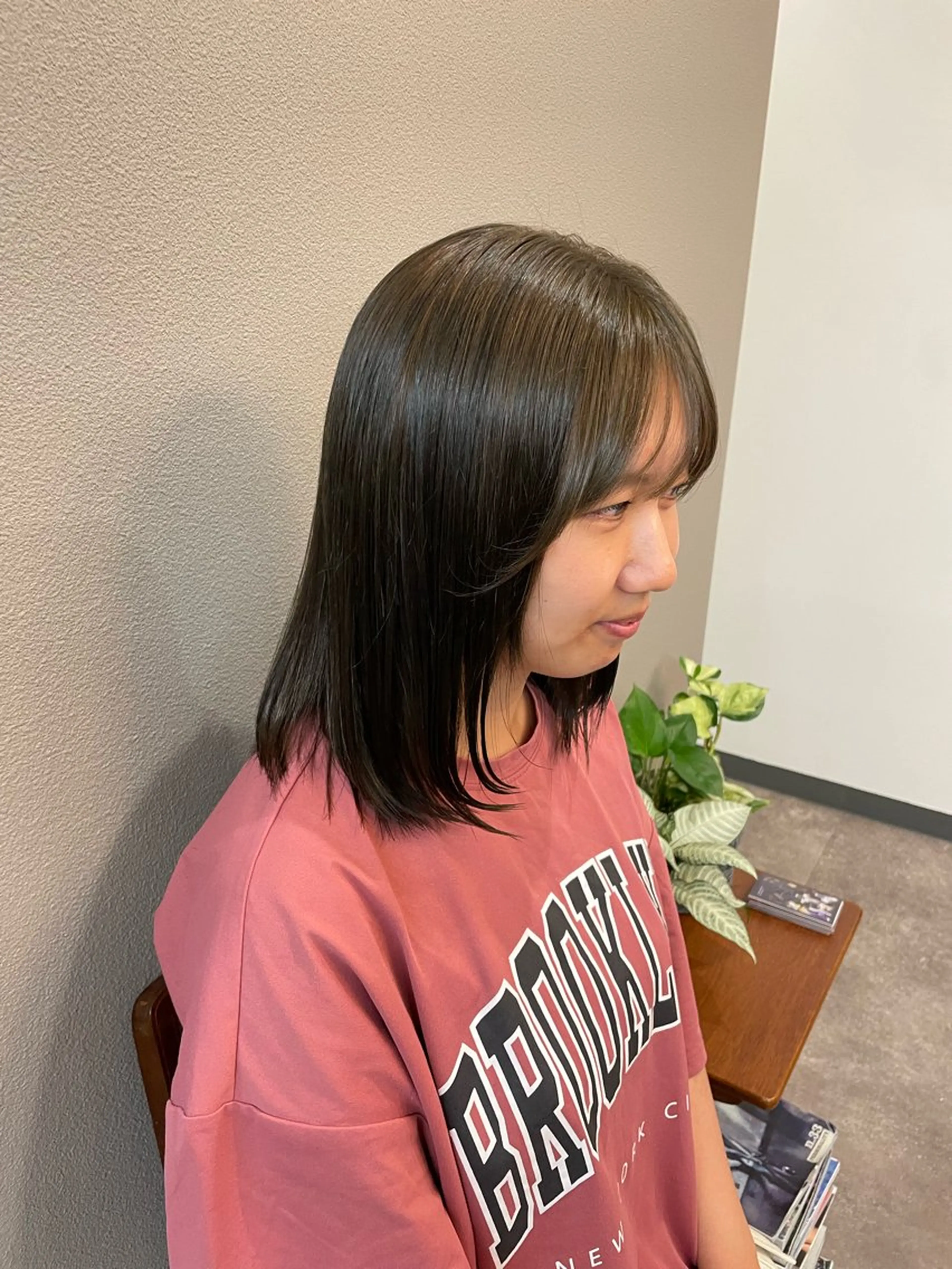 セミロング カラー ブラウンカラー オリーブブラウン ヘアカラー ...alley所属・❄️透明感カラー / ハイトーン❄️WAOのヘアスタイル