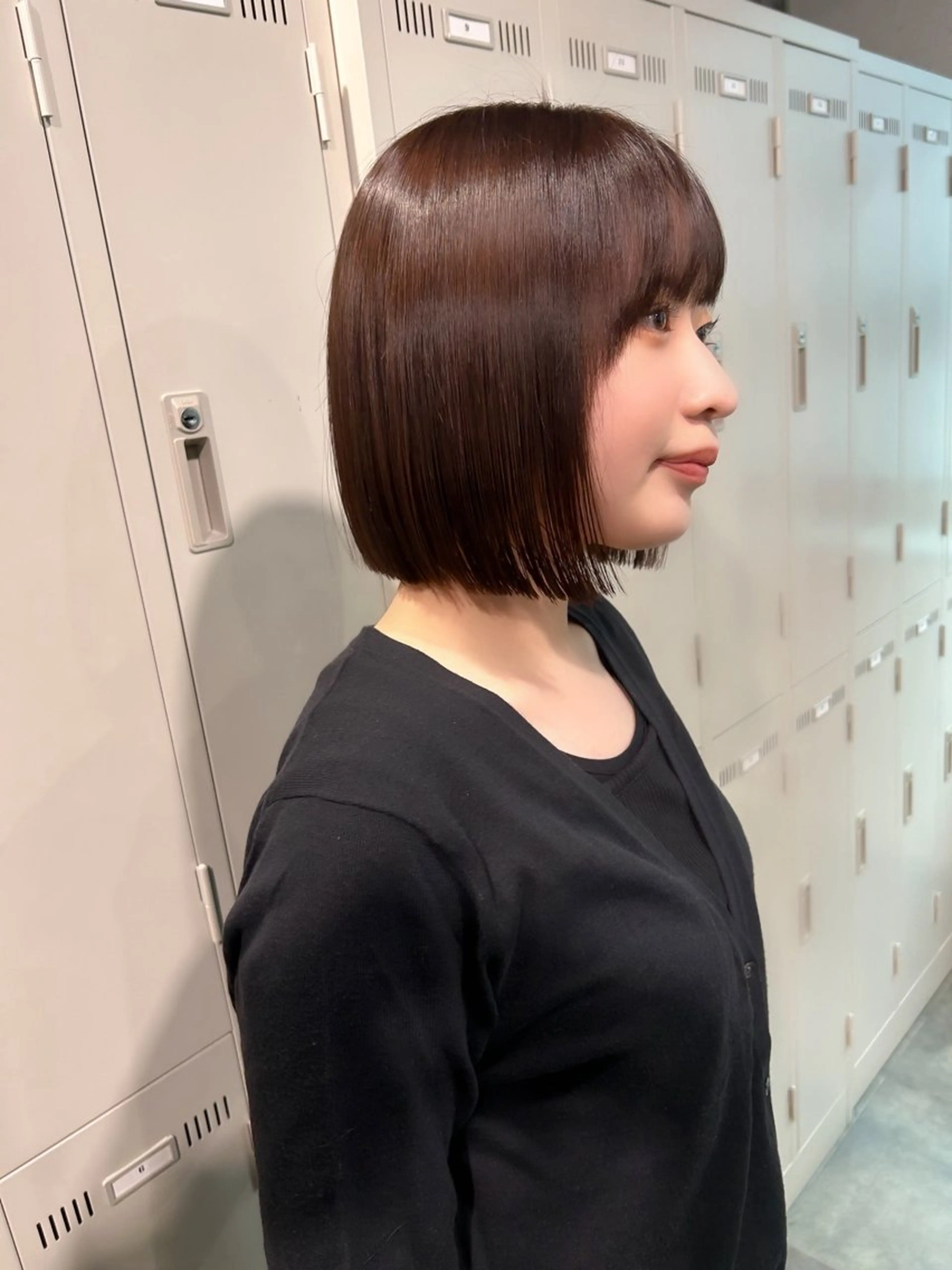 ショート カラー 切りっぱなしボブ 前下がりボブ ボブ 韓国風ヘア 🫧ハイトーン🫧 TOPstylistのヘアスタイル