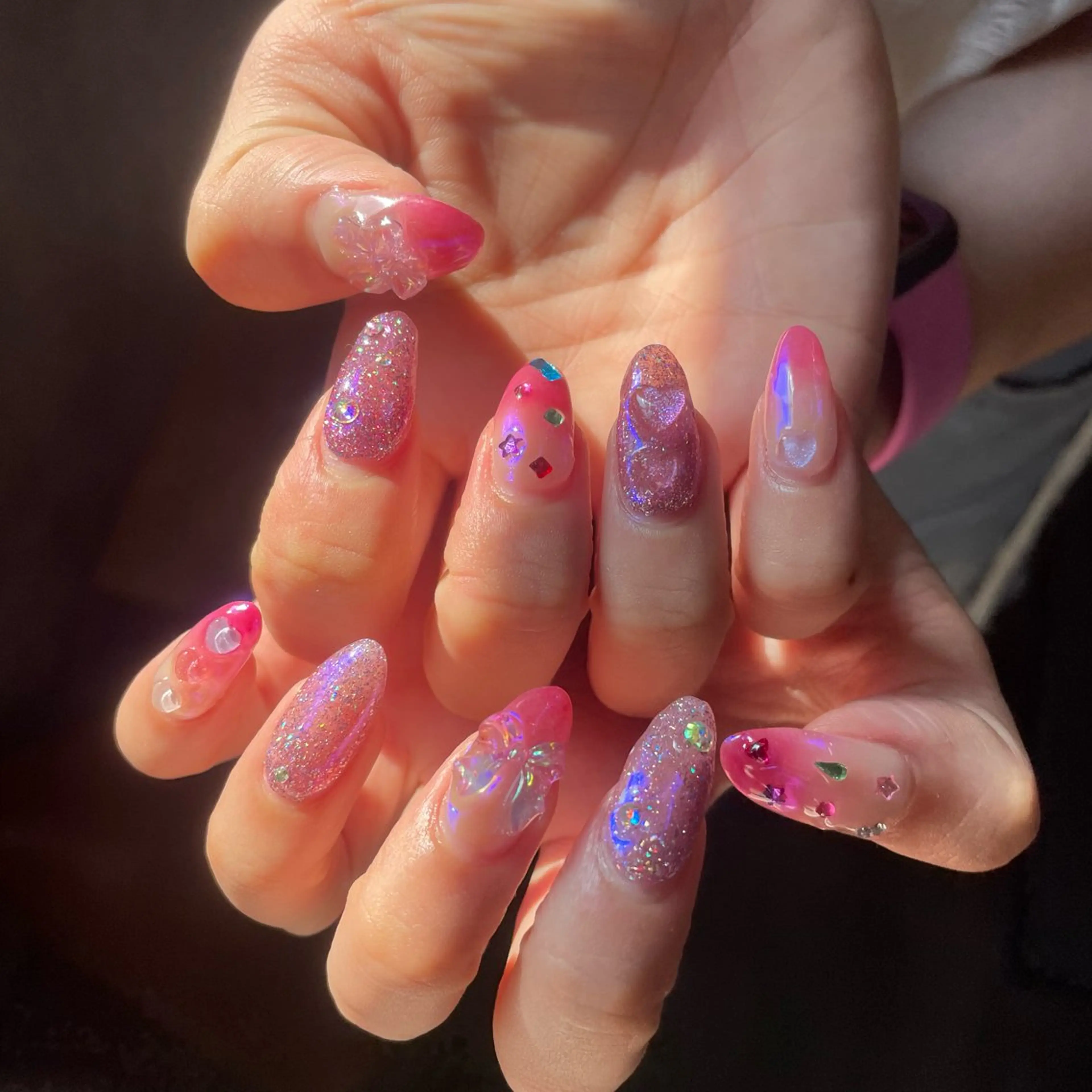 ネイル オーロラネイル ピンク ハンドネイル マルヤマ /relownailのネイルデザイン