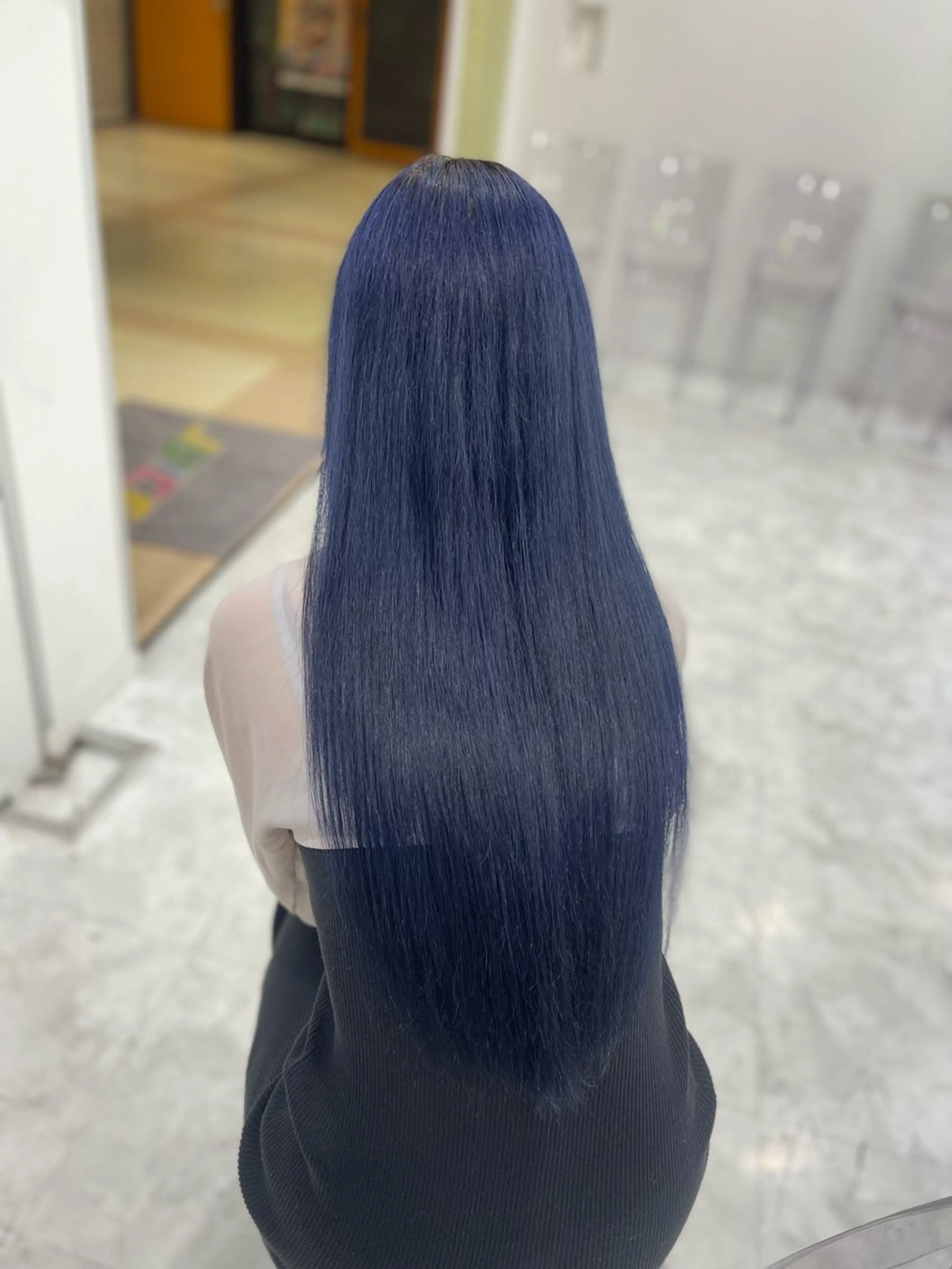 ロング カラー ブリーチ 韓国暗髪🩶レイヤー 🩶hayatoのヘアスタイル