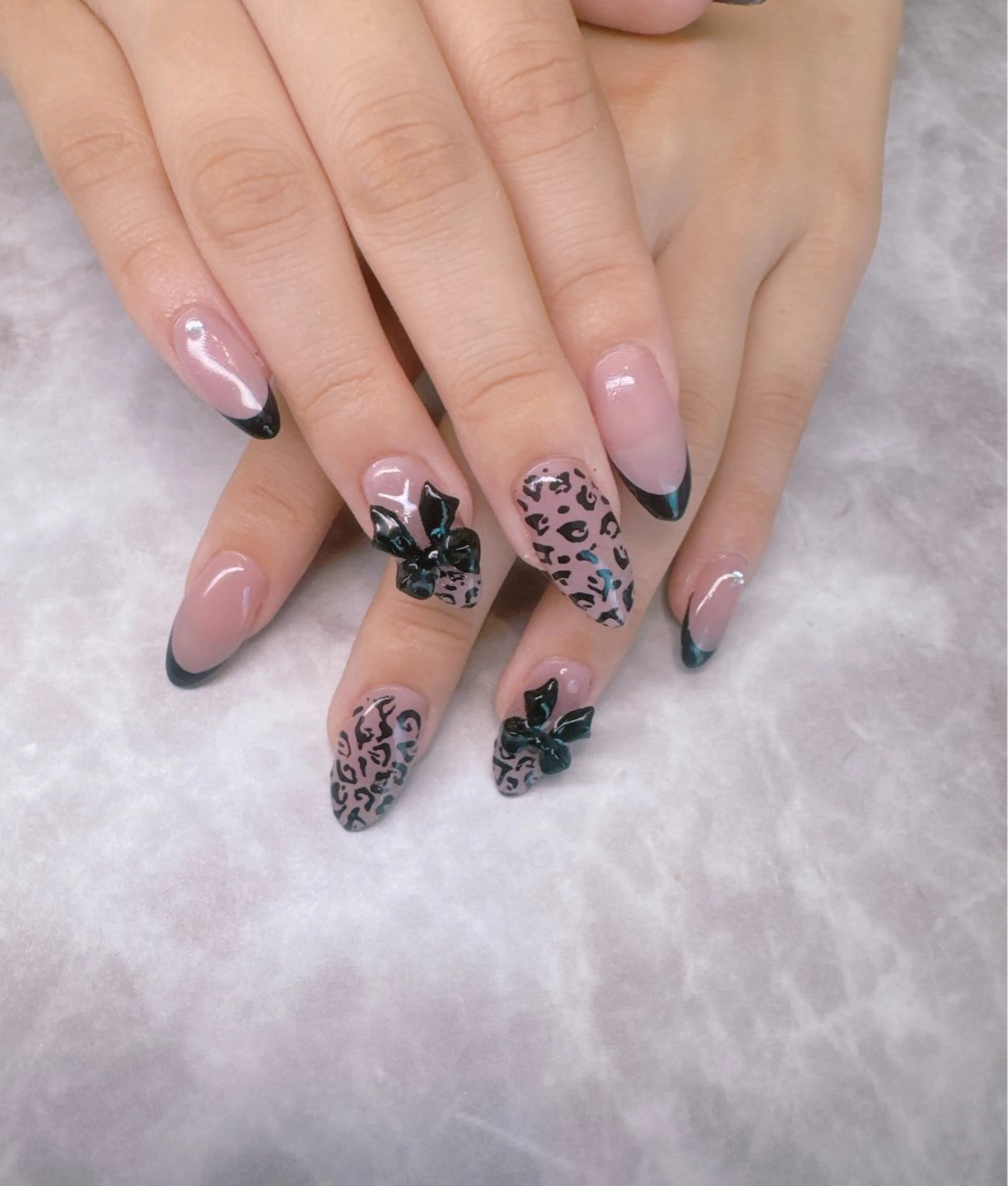ネイル フレンチネイル ハンドネイル olim nailspaceのネイルデザイン