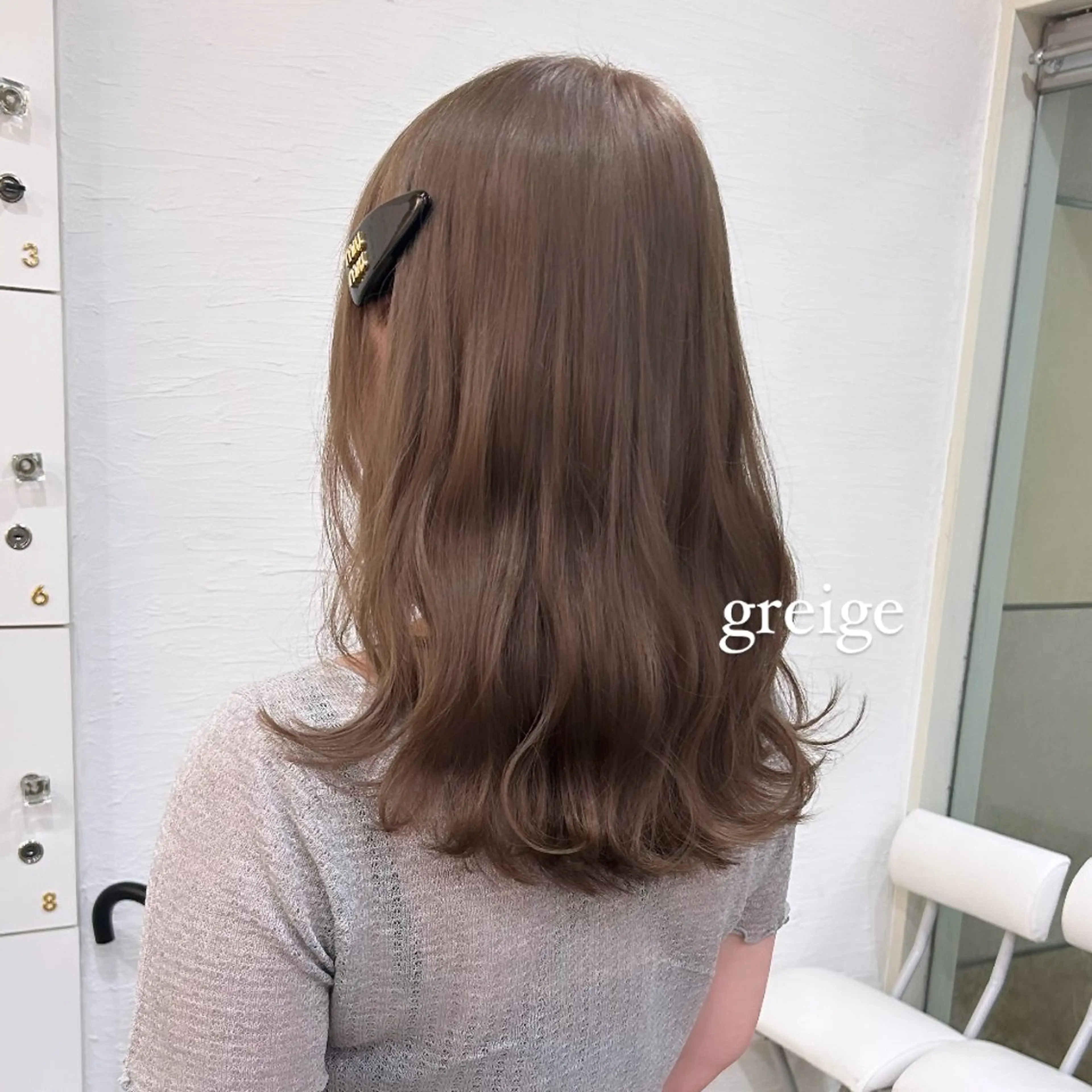 ミディアム カラー ブリーチ グレージュ ヘアカラー トリートメント inq sakae所属・りん🌷︎名古屋 透明感カラー/カットのヘアスタイル