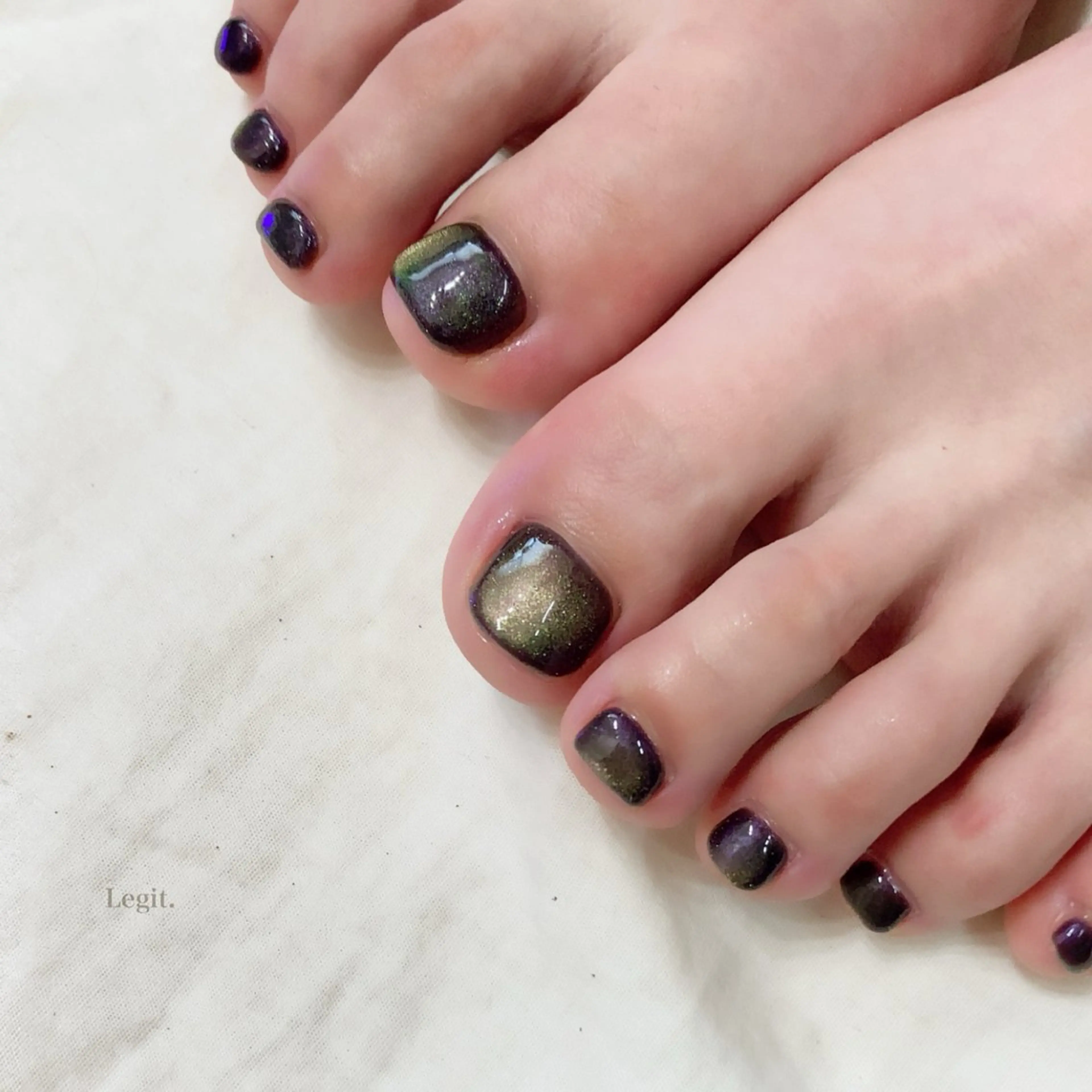 ネイル フットネイル Legit nail salonのネイルデザイン