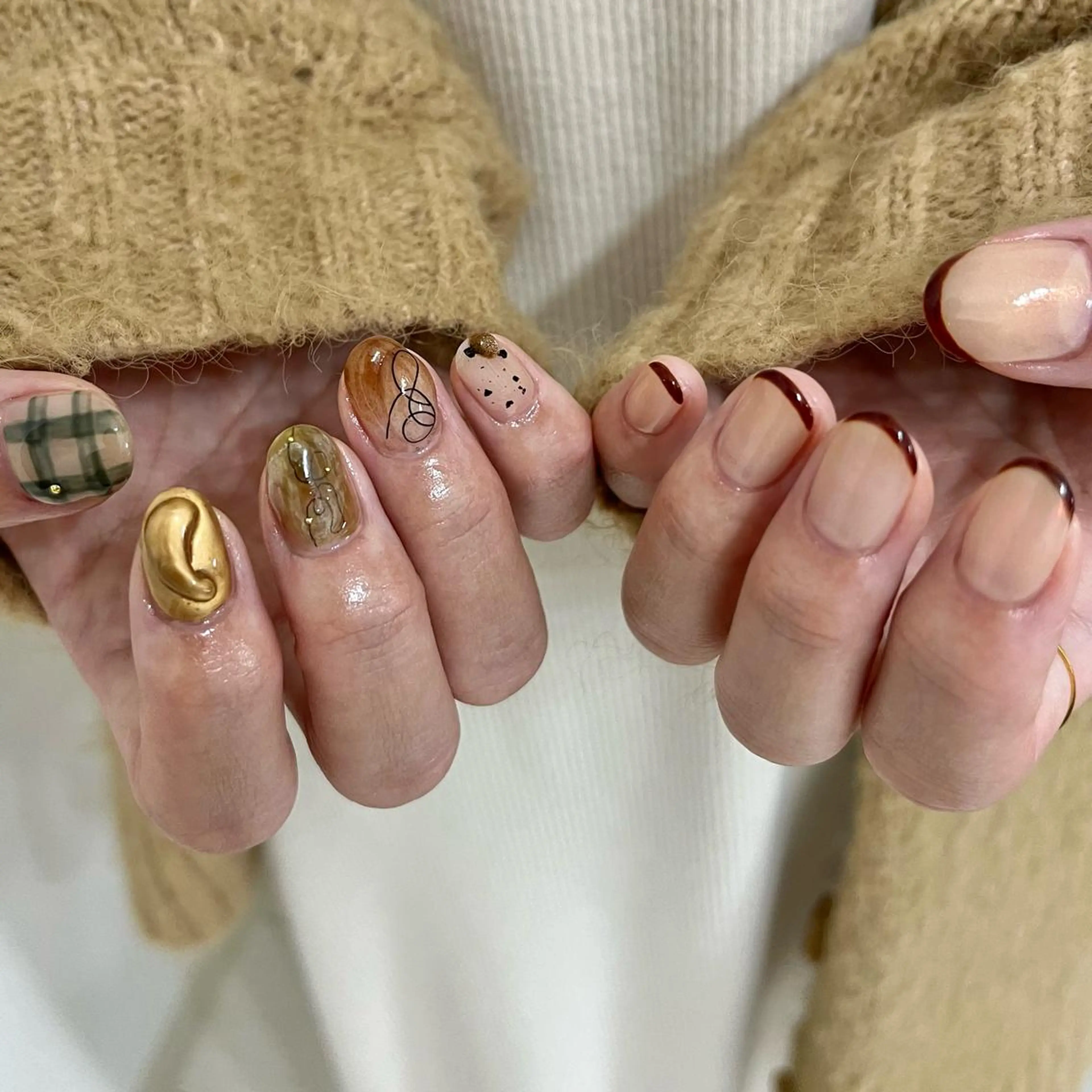 ネイル フレンチネイル ミラーネイル 持ち込み ハンドネイル nail salon O (en)所属・vegh. nail／阿波座のネイルデザイン