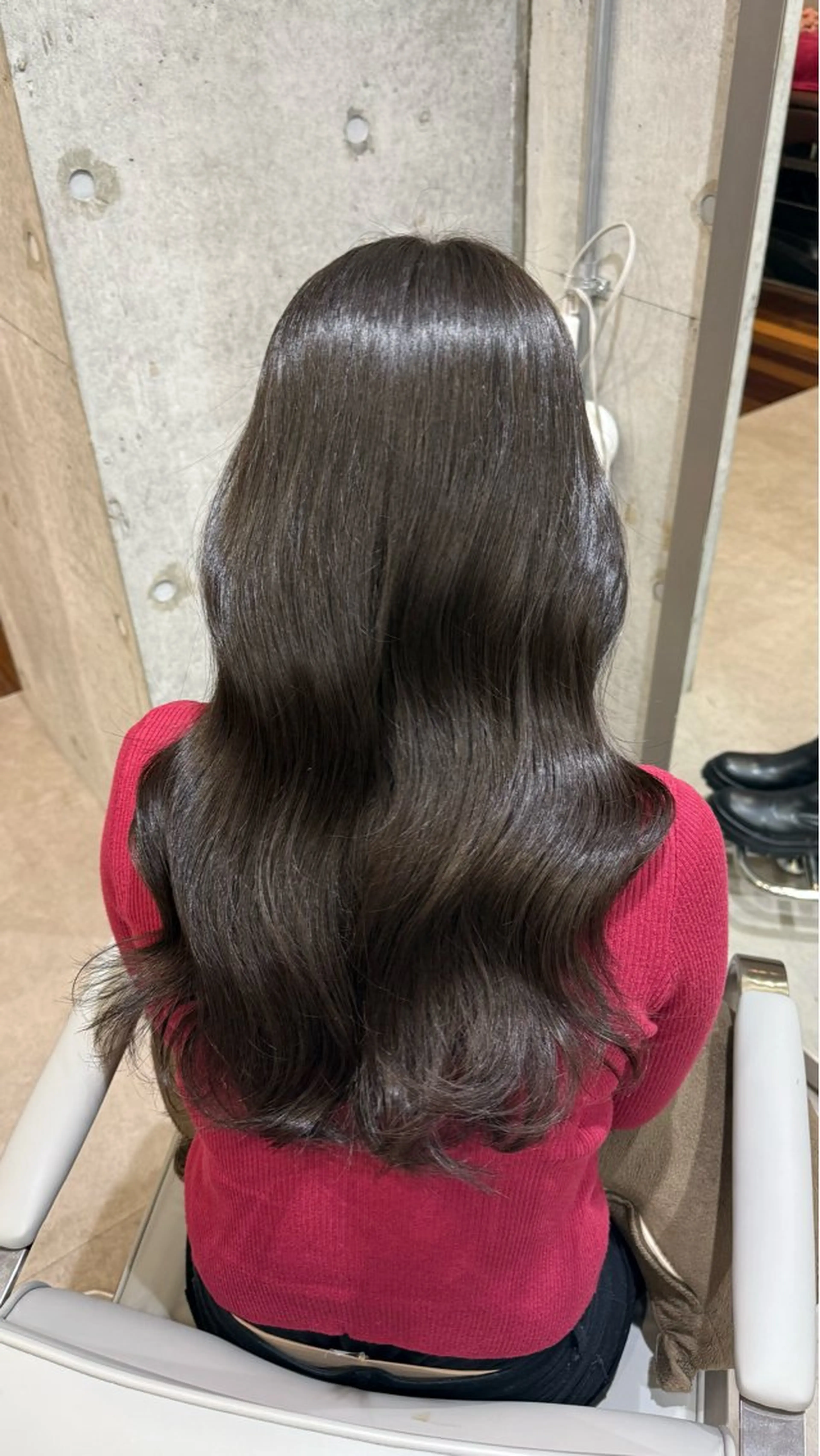 ロング ヘアカラー トリートメント RUKA🩰透明感 寒色カラー/レイヤーのヘアスタイル