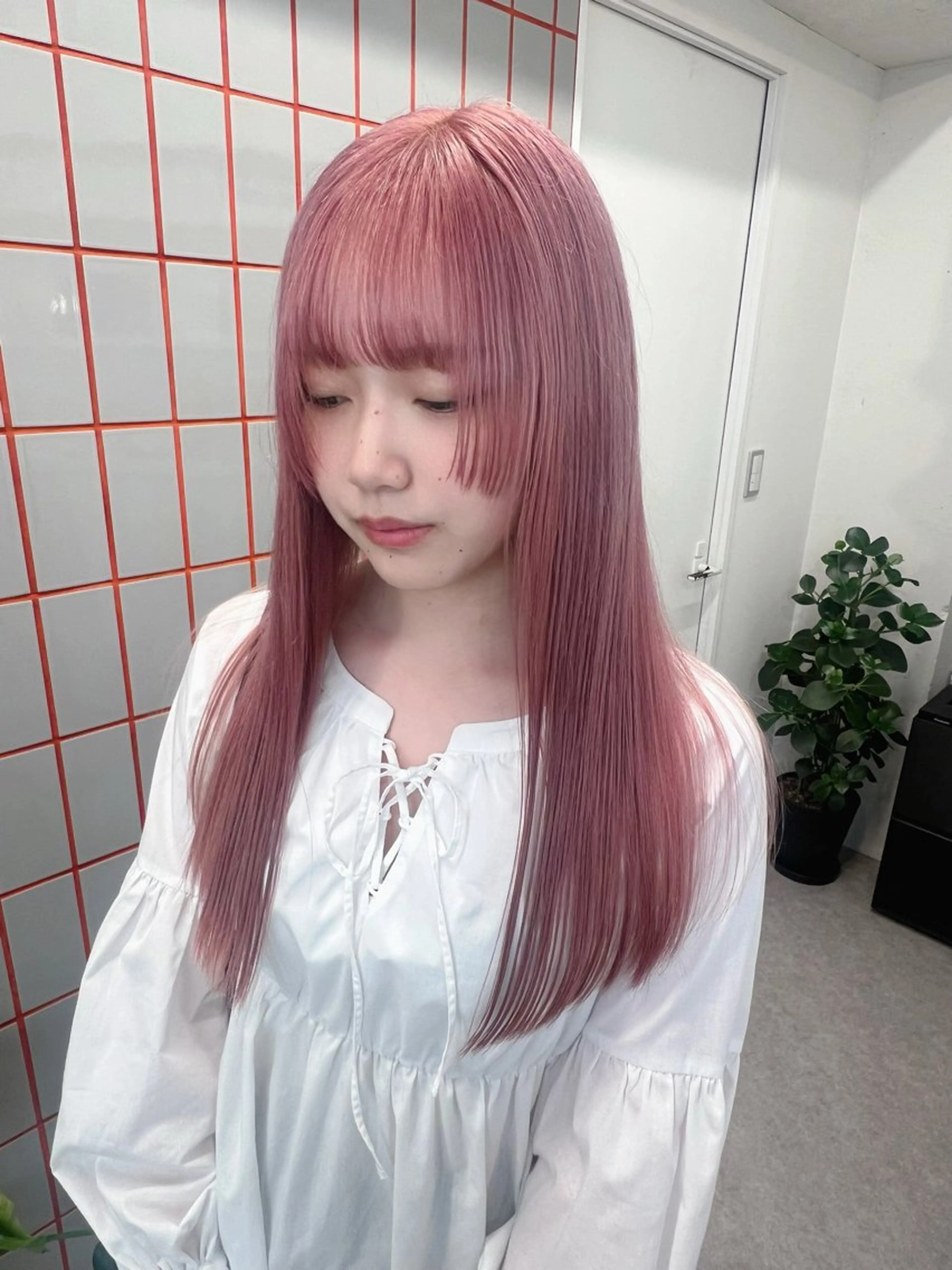 ロング カラー アッシュ ベージュカラー ブリーチ ブロンド ブロンドベージュ PELE所属・🐹メンズカット ‼️✊🏻yuiのヘアスタイル