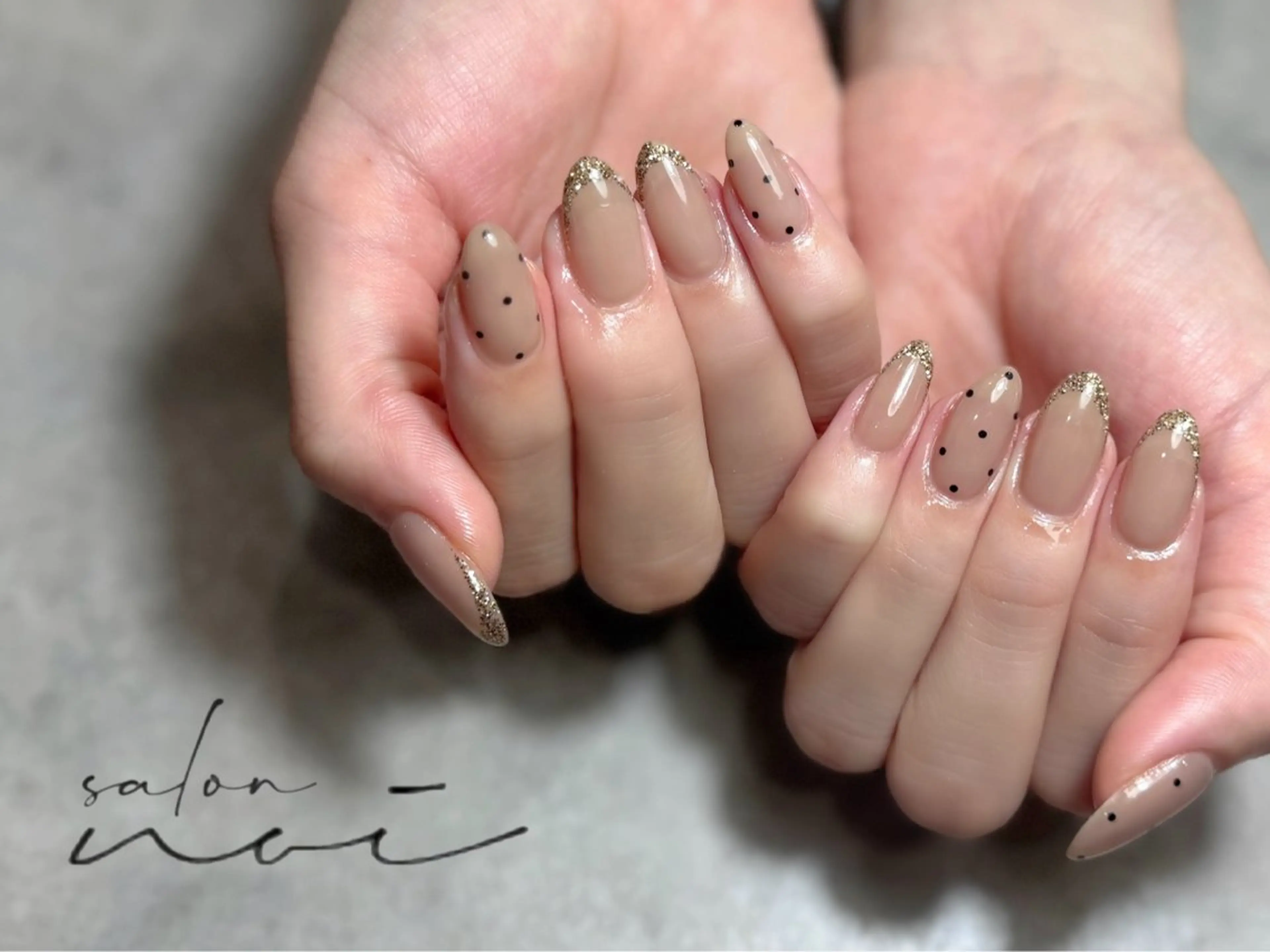 ネイル ドット フレンチネイル ハンドネイル salon noi所属・salon noiのネイルデザイン