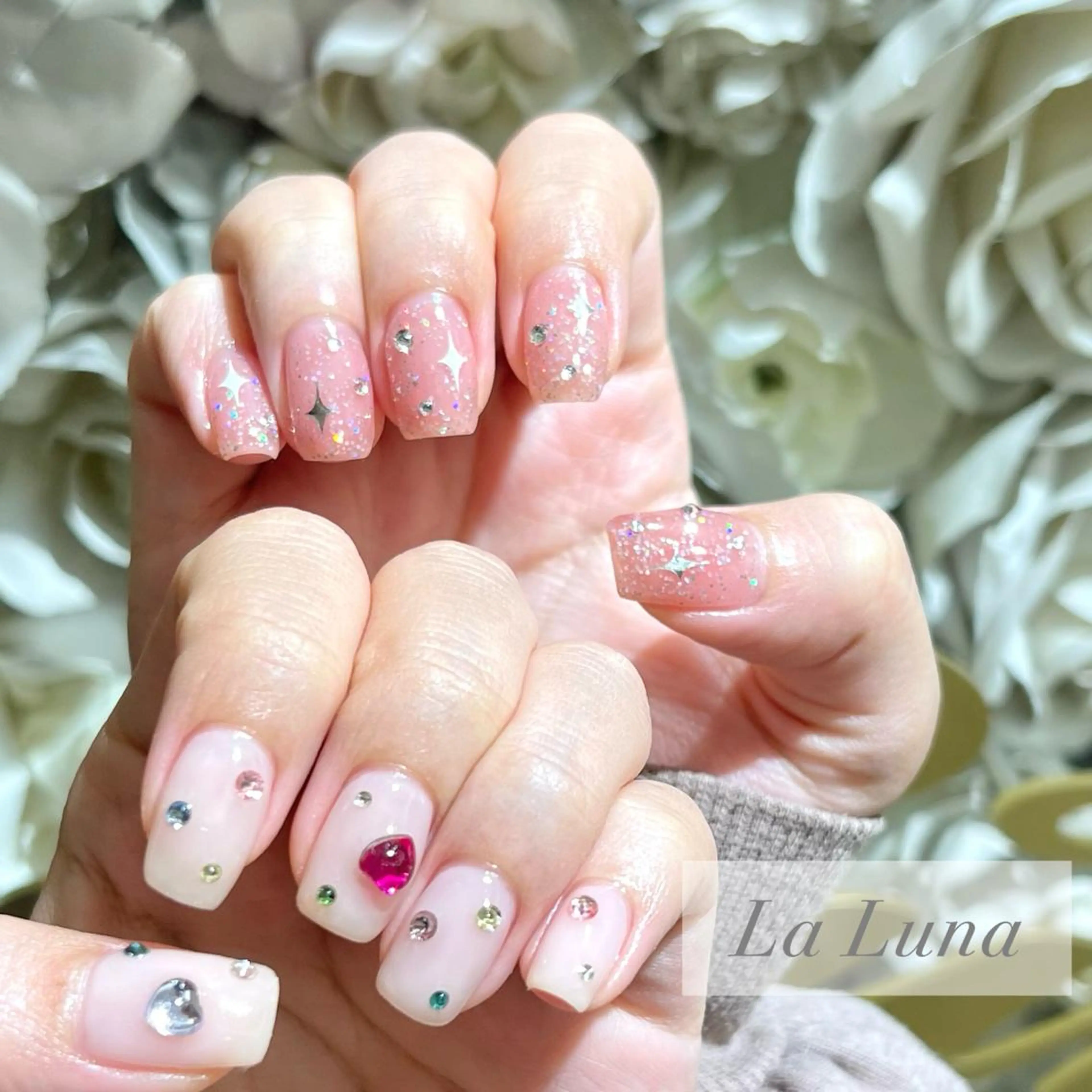 ネイル ハンドネイル ＬａＬｕｎａ🌙 natsukiのネイルデザイン