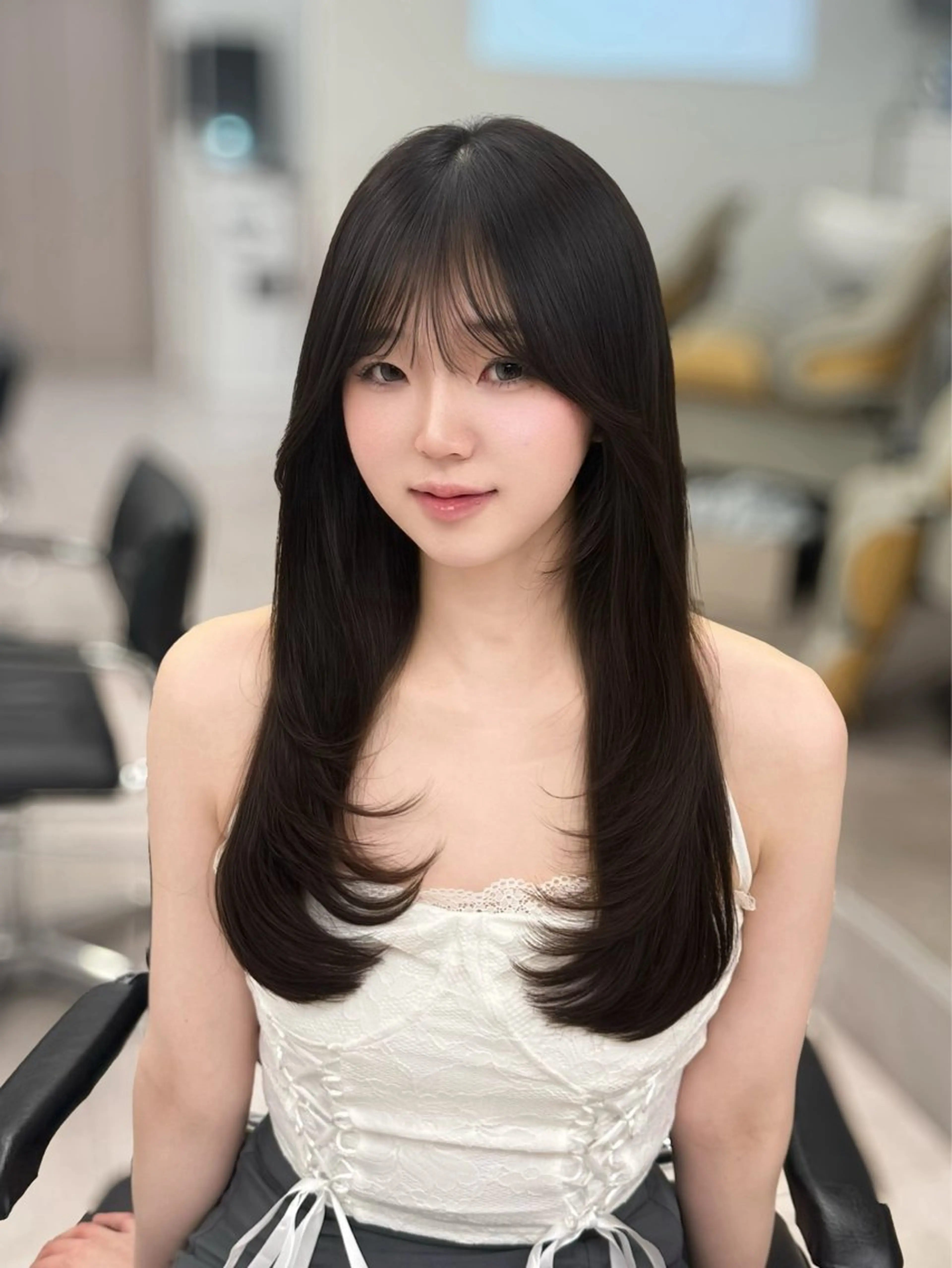 【ご新規様限定】盛れる顔まわり前髪カット+ 天使の艶カラー+内部補修3stepトリートメント+スタイリング付き🎀の写真