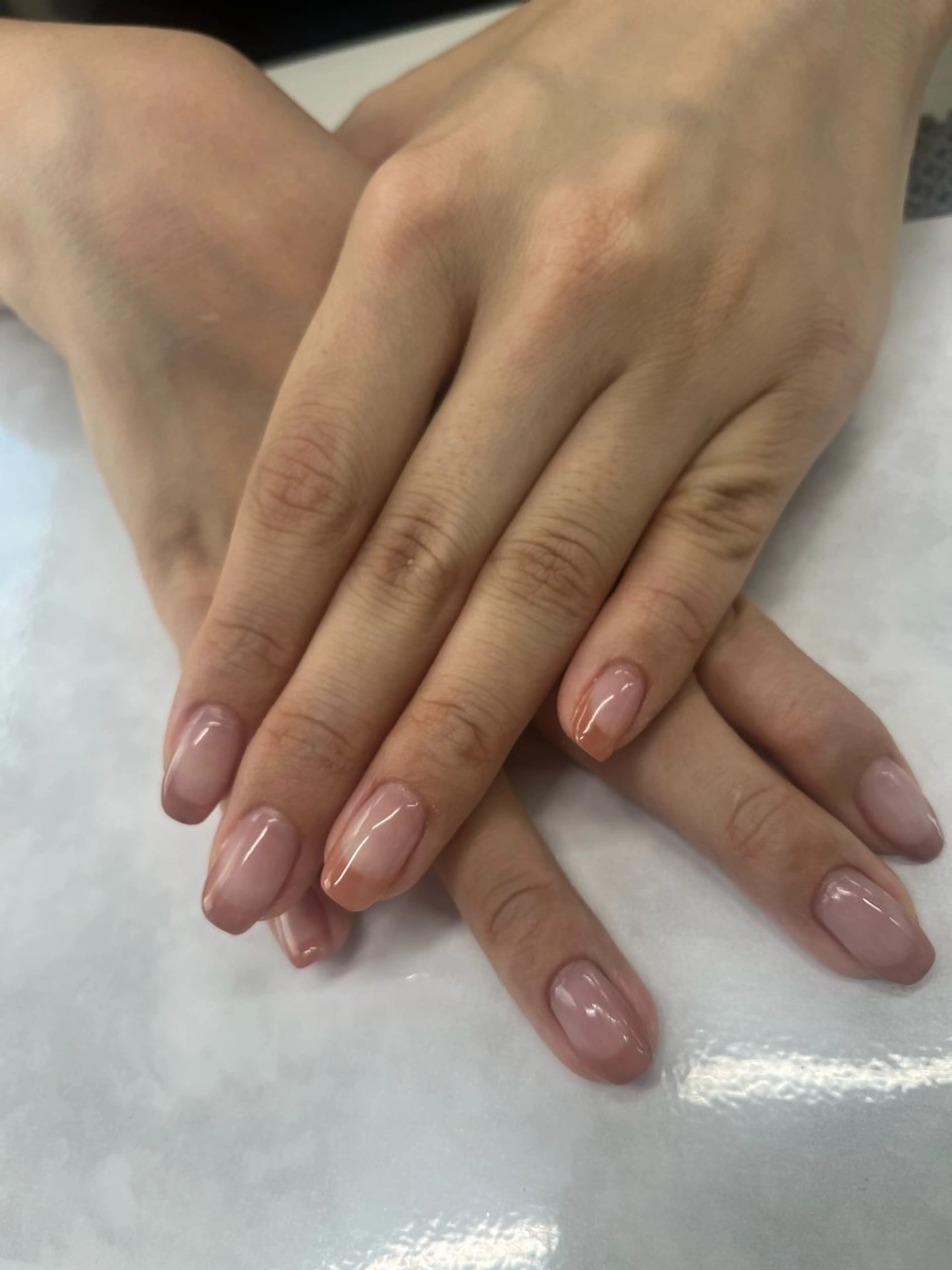 ネイル フレンチネイル CeCe Garden 表参道所属・ソニ ダニカのネイルデザイン