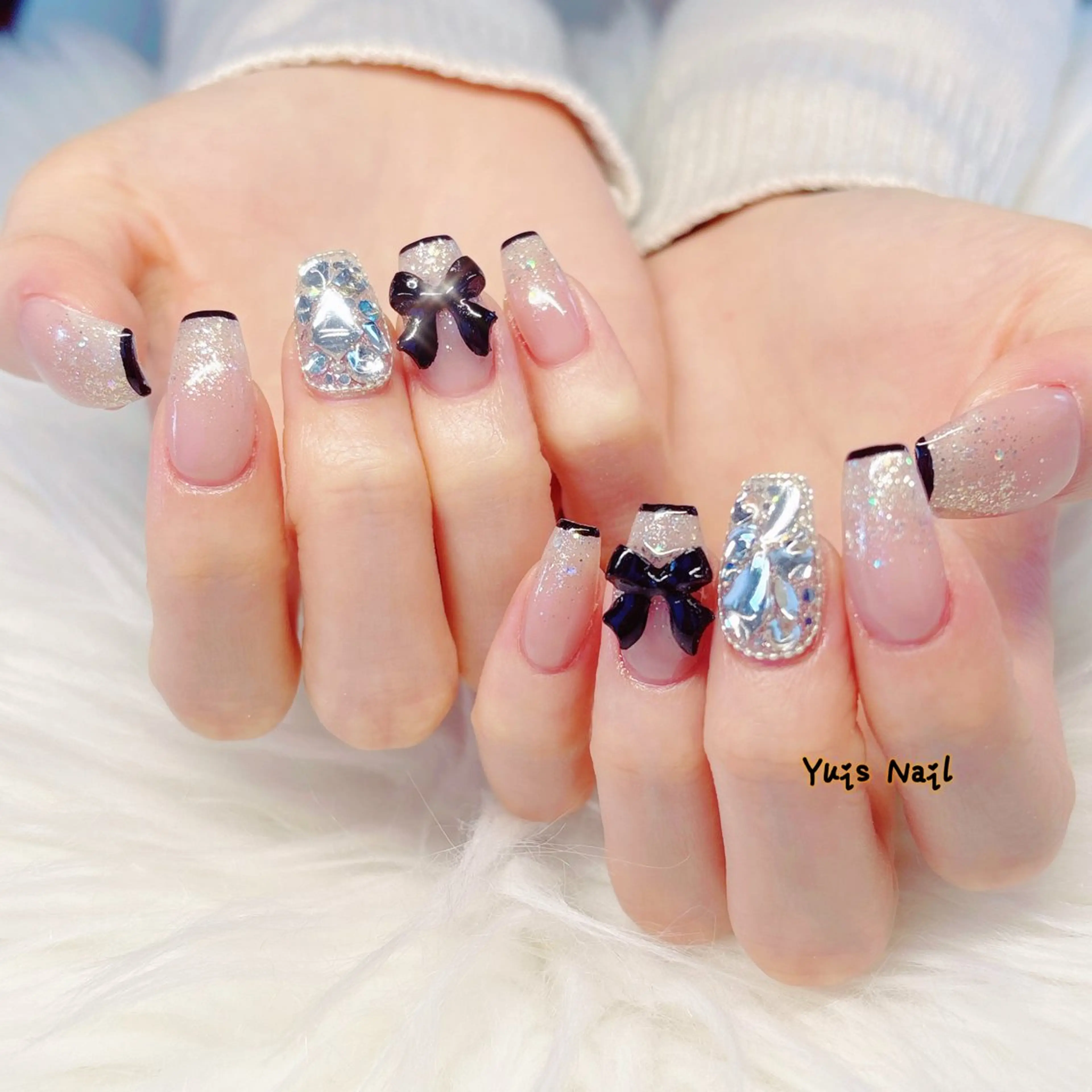 ネイル グラデーション キラキラネイル 韓国ネイル ラメ(グリッター) ラメグラデーション ハンドネイル Yuis Nailスカルプ専門のネイルデザイン