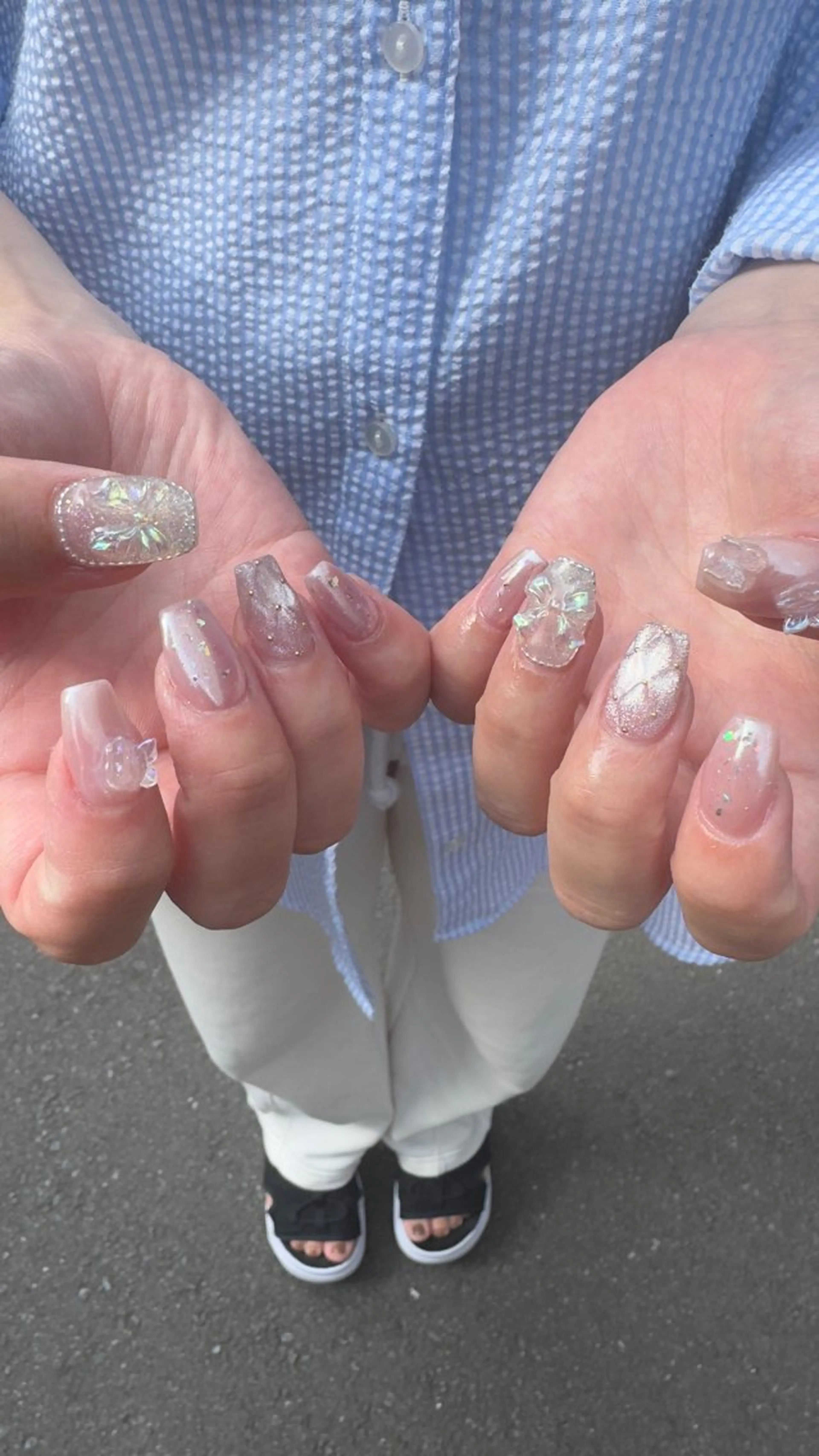 ネイル フラッシュネイル ホログラムネイル 韓国ネイル レース ラメ(グリッター) ハンドネイル MH_ Nailのネイルデザイン