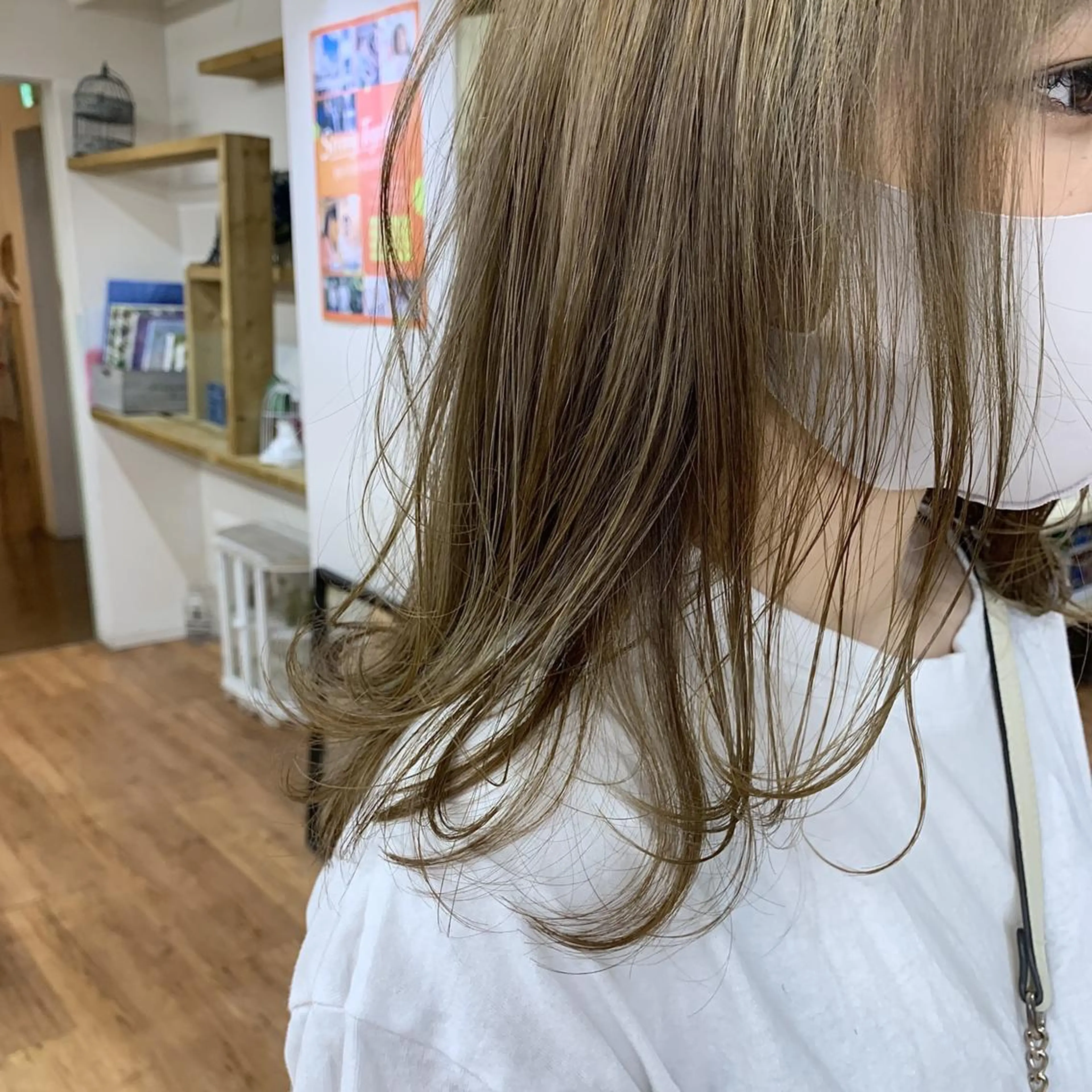 ミディアム カラー ベージュカラー 透明感カラー お顔まわりカット🌱 emo.村松泉綺のヘアスタイル