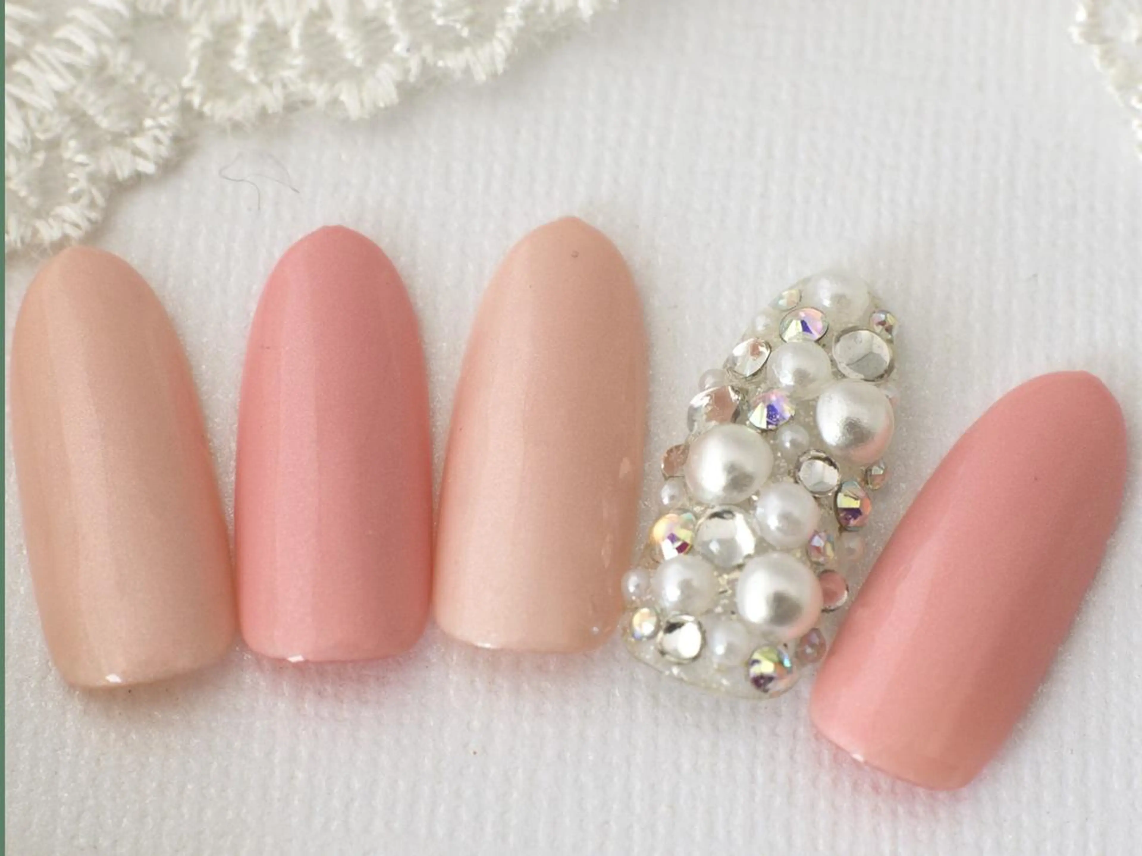 ネイル ネイル＆フラワーサロン〜Ri✦hiro〜鳥栖店所属・HIRATA RIEのネイルデザイン