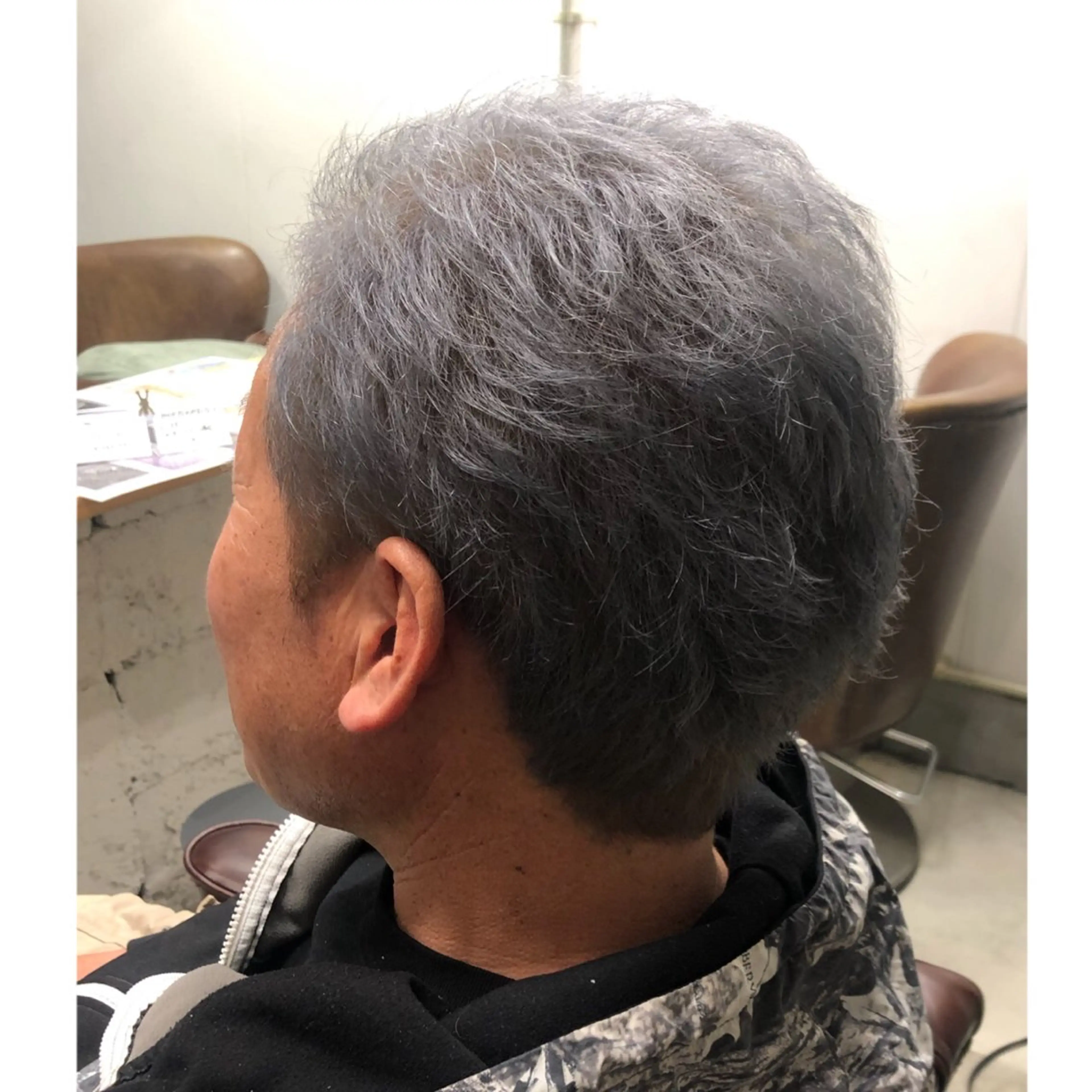 カラー メンズ 田畑 秀美のヘアスタイル