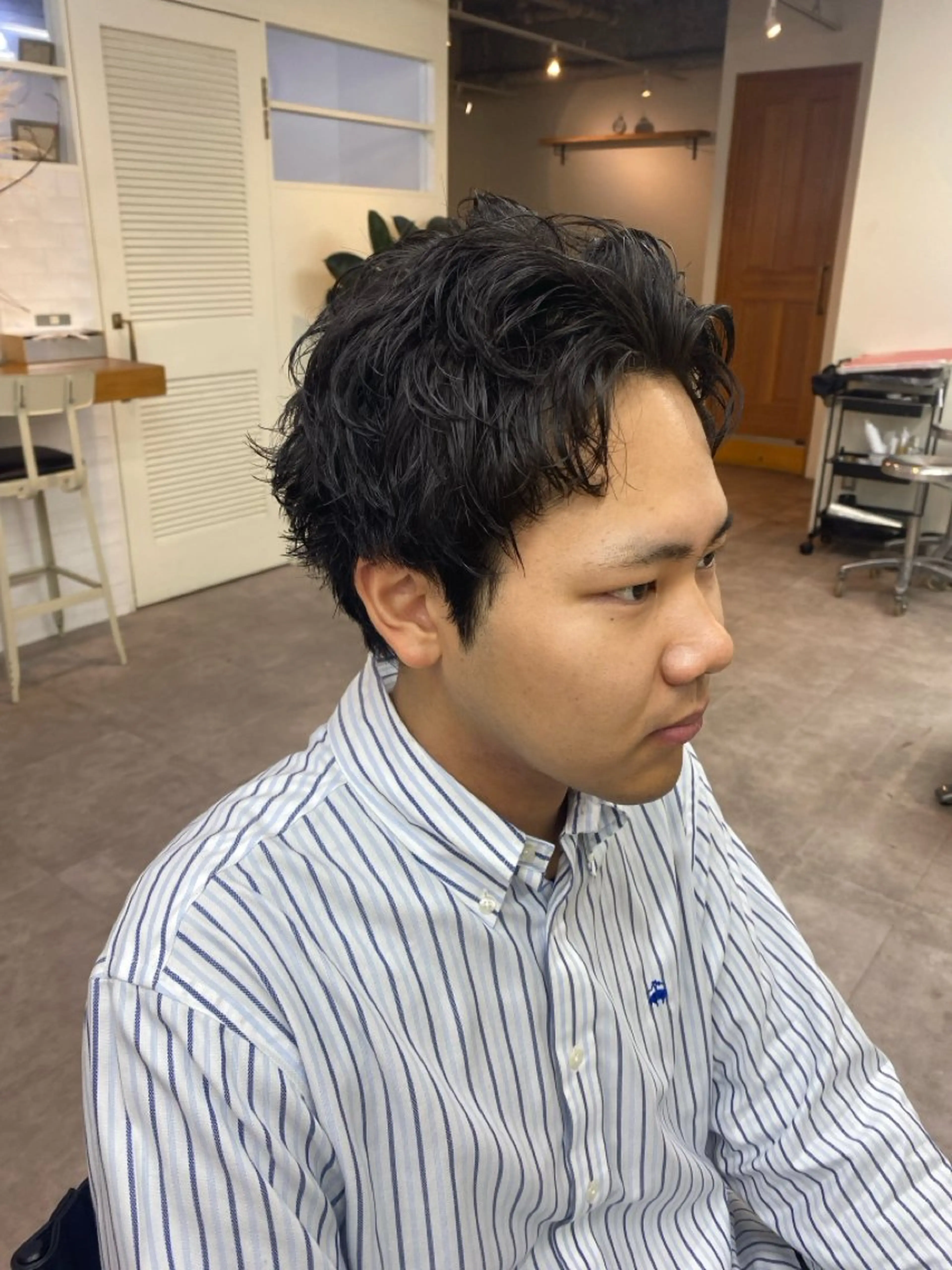 パーマ メンズ メンズパーマ スパイキーショート パーマ オリーブカラー🫒 透明感カラーMAOのヘアスタイル