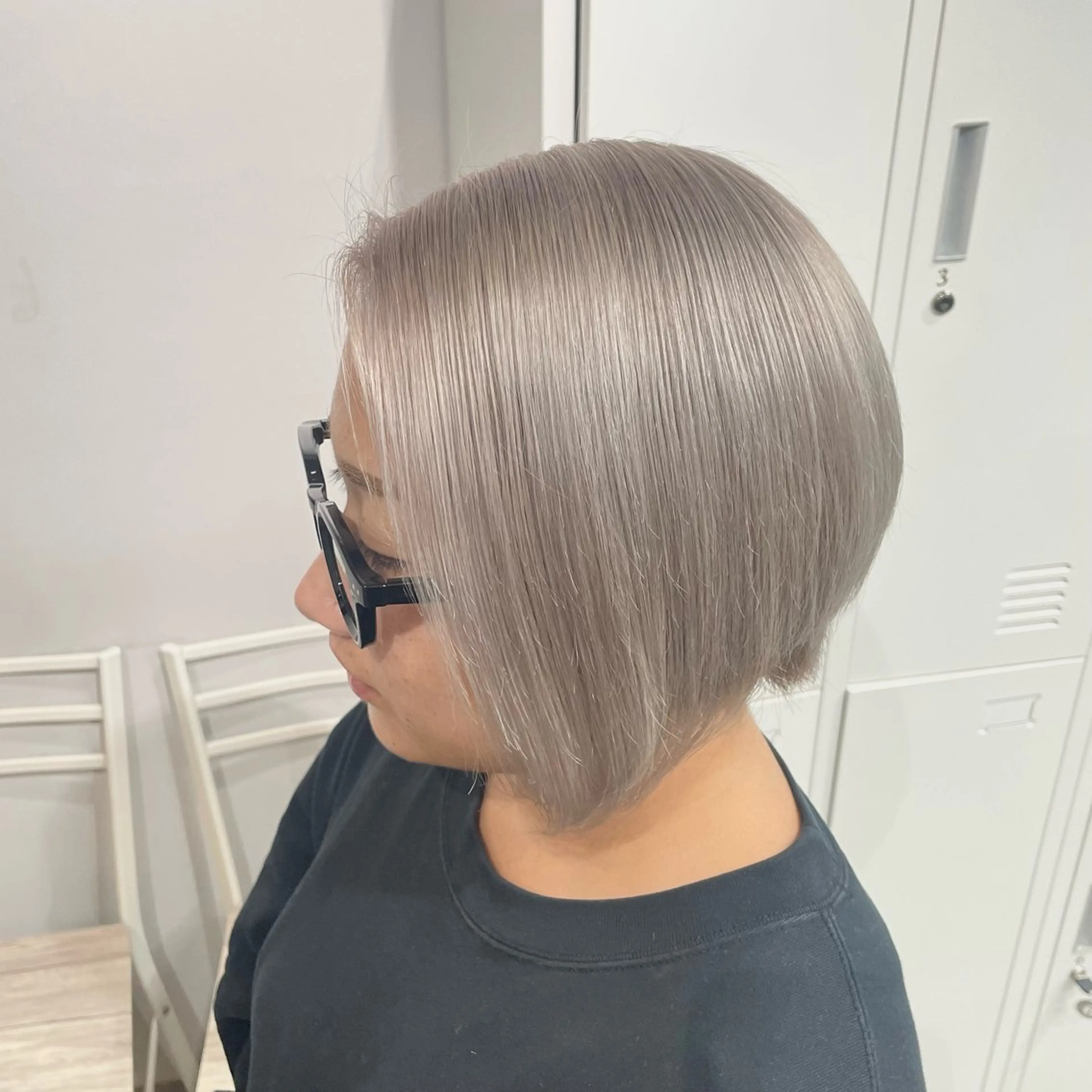 ショート カラー REINA ISHIDOのヘアスタイル