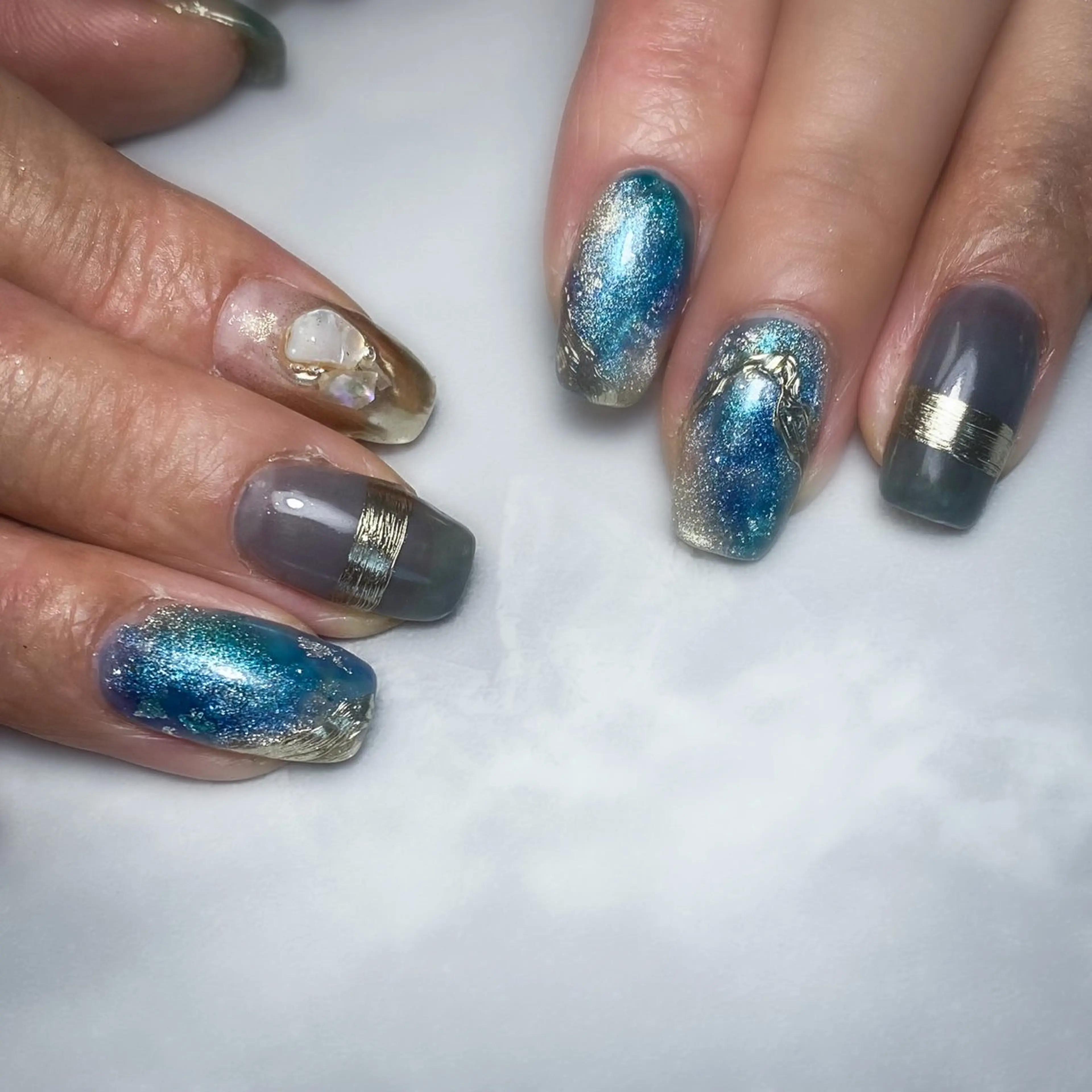 ネイル マグネットネイル ニュアンスネイル ハンドネイル &.nail/ ニュアンス/持込み可のネイルデザイン