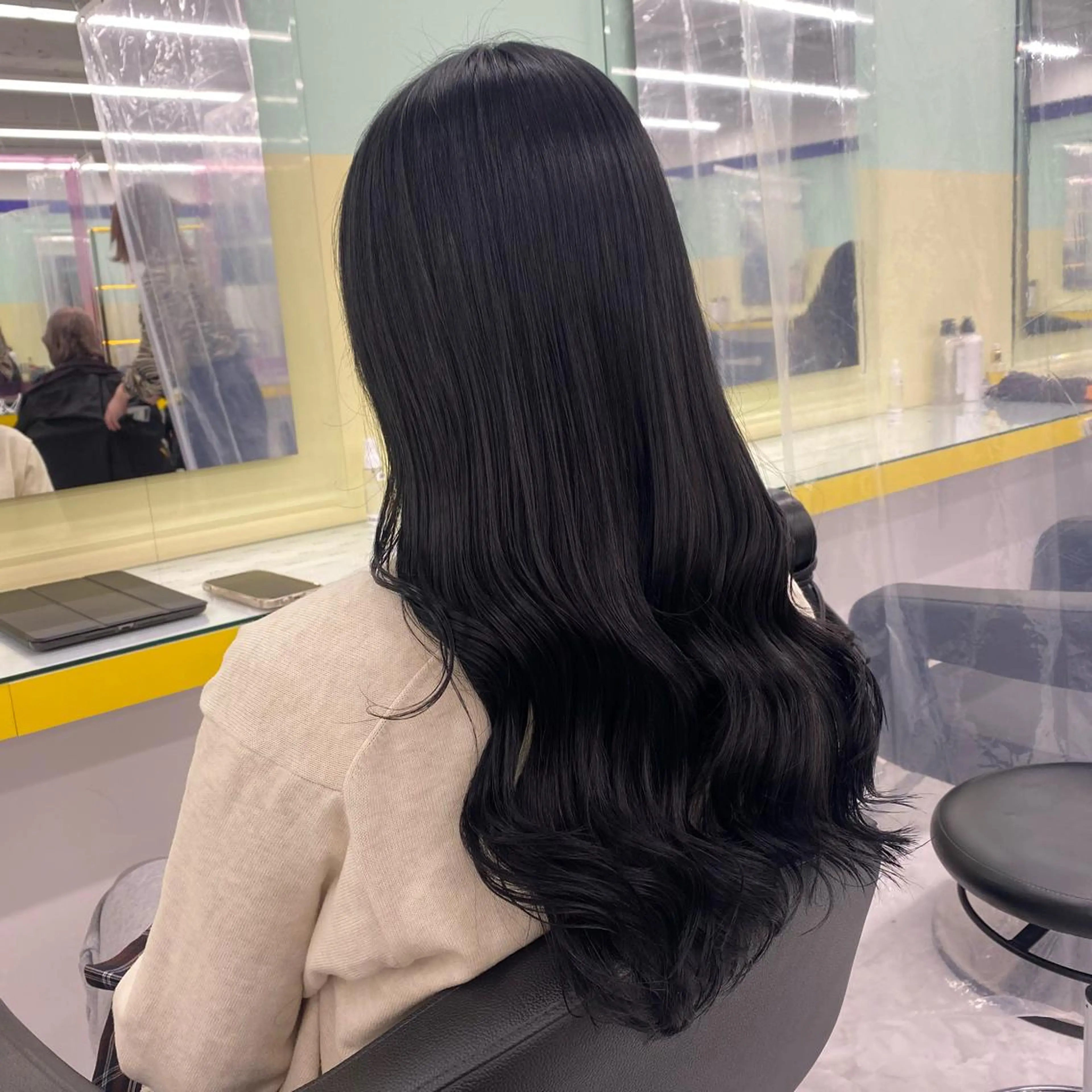 セミロング カラー ヘアアレンジ ヘアカラー GOTODAY shair salon 横浜mare店所属・透明感抜群カラー mai🍑♡のヘアスタイル