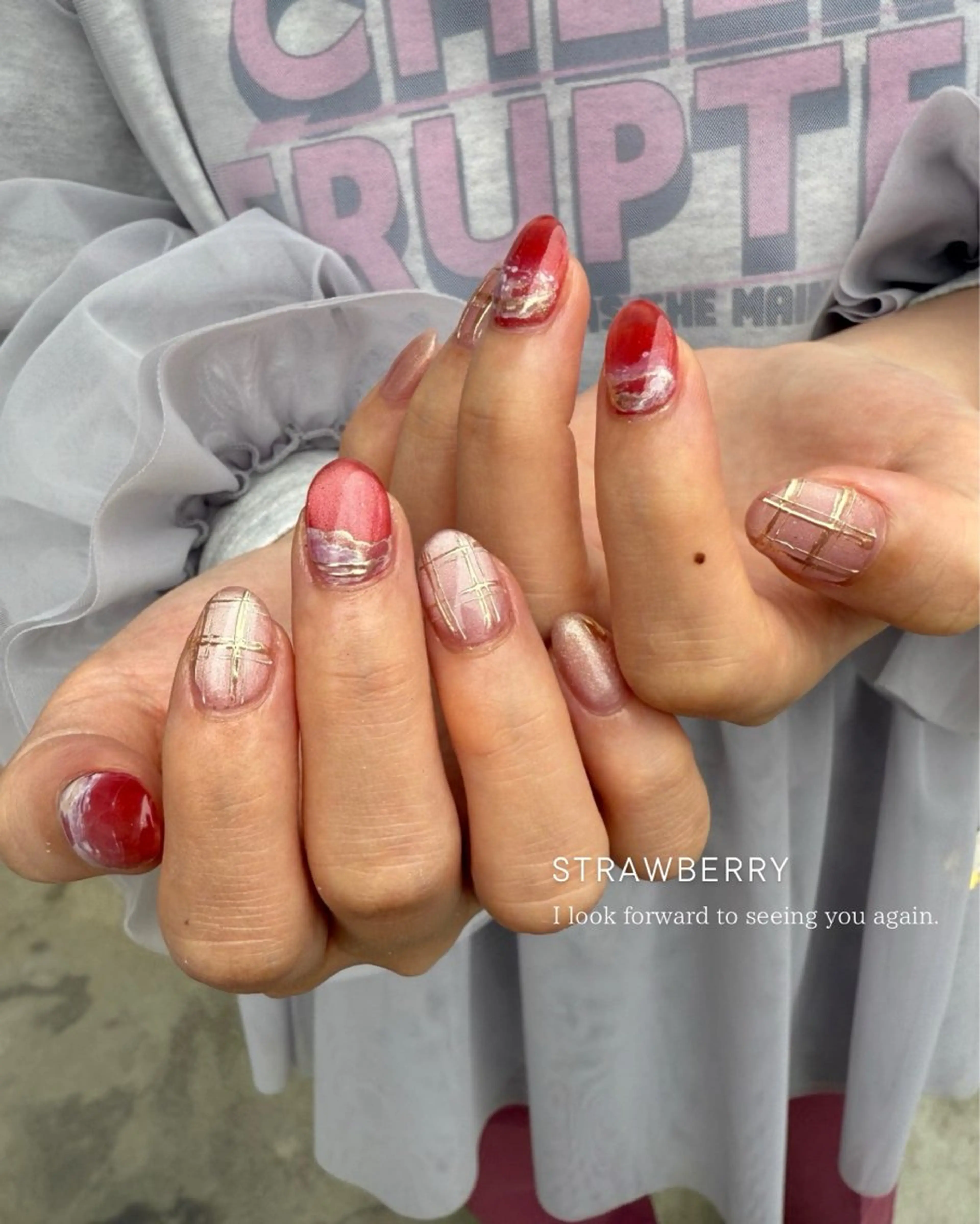 ネイル ジェルネイル マグネットネイル 大理石ネイル(マーブル) ニュアンスネイル パラジェル Seemly 千田町店所属・フラワーパラジェル 🌸シームリーエミのネイルデザイン