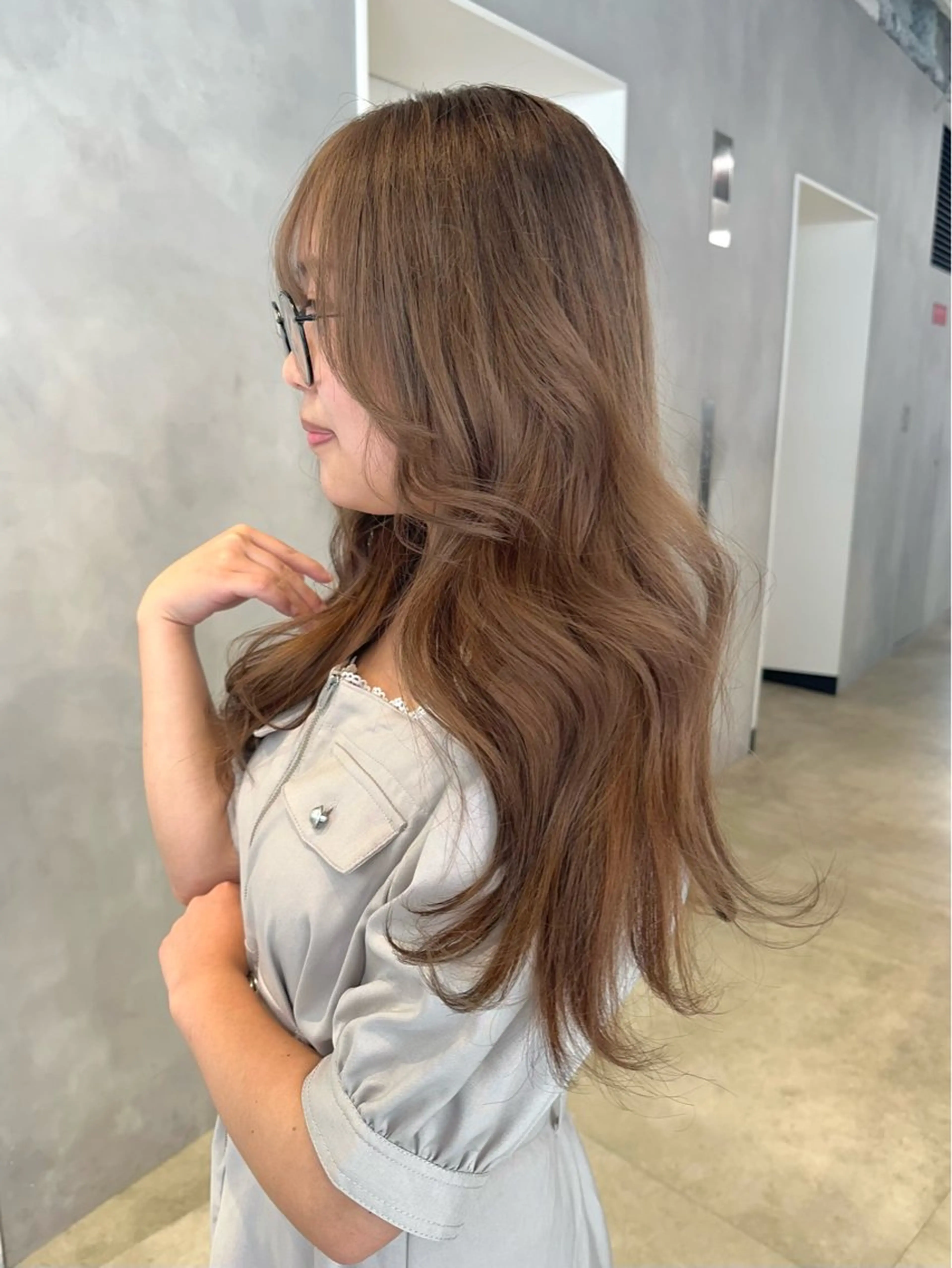カラー ベージュカラー ミルクティーベージュ カット ヘアカラー トリートメント 似合わせ小顔ショート /akane🐰♥️のヘアスタイル