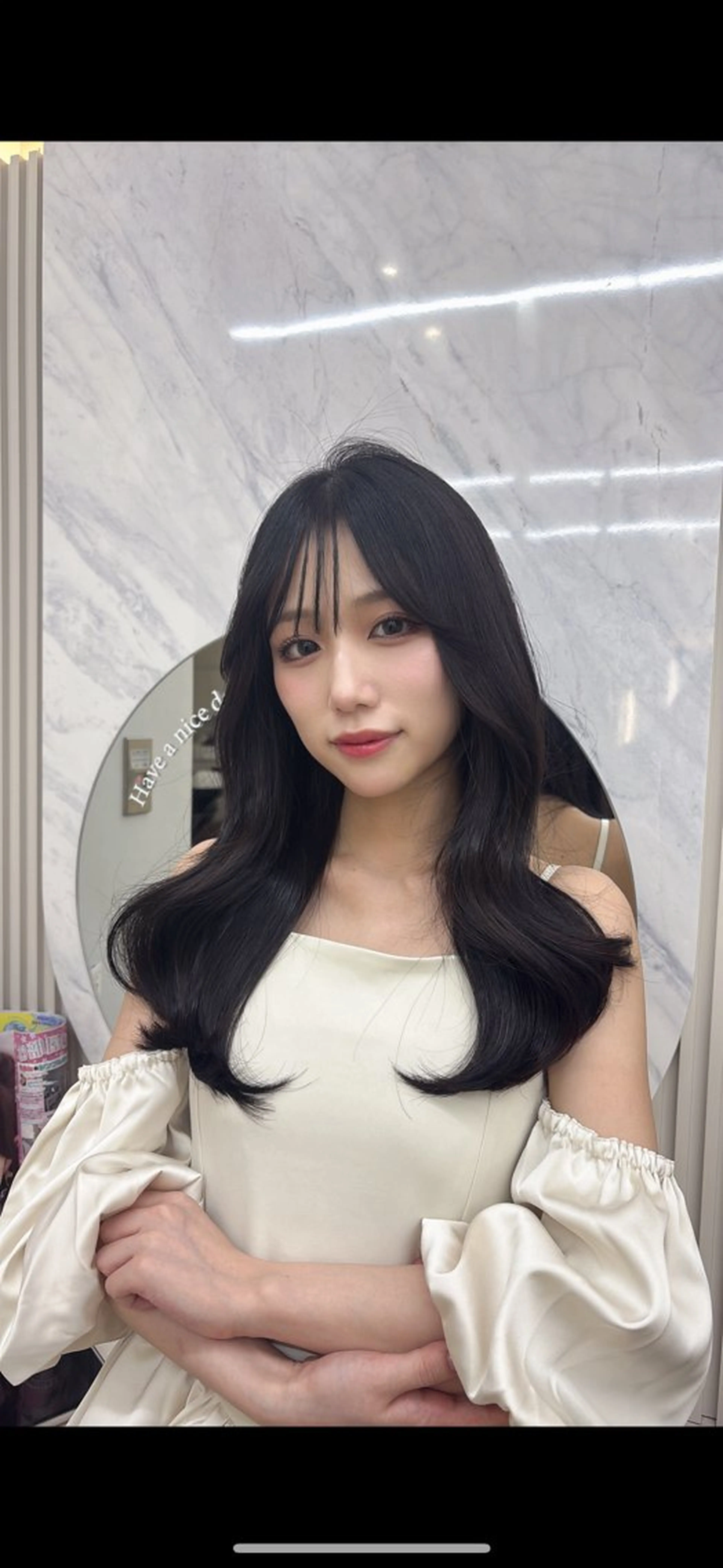 ロング 鈴木 彩莉のヘアスタイル