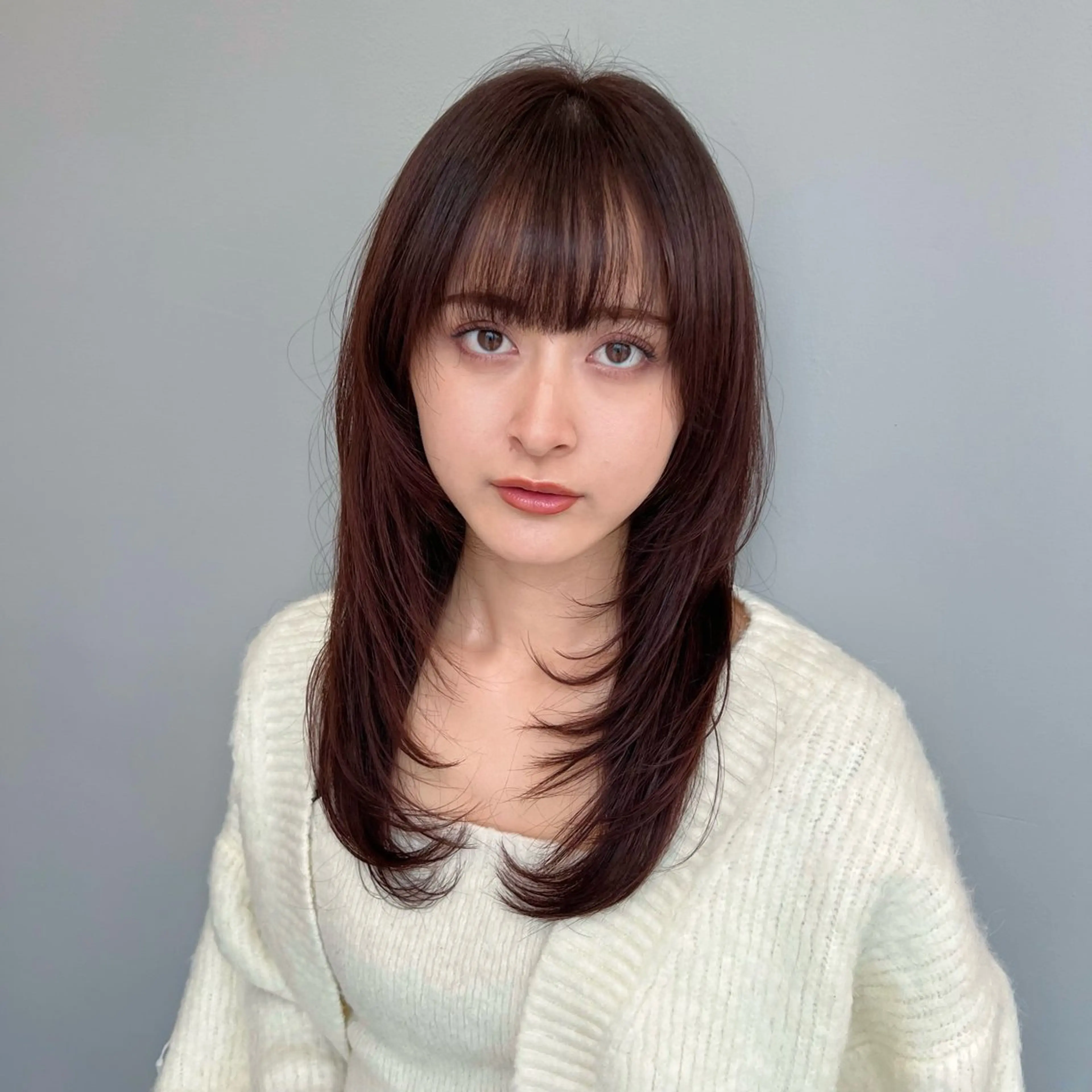 セミロング TRICCA 銀座所属・奏羽　"ショート ・ボブ ・レイヤー"のヘアスタイル