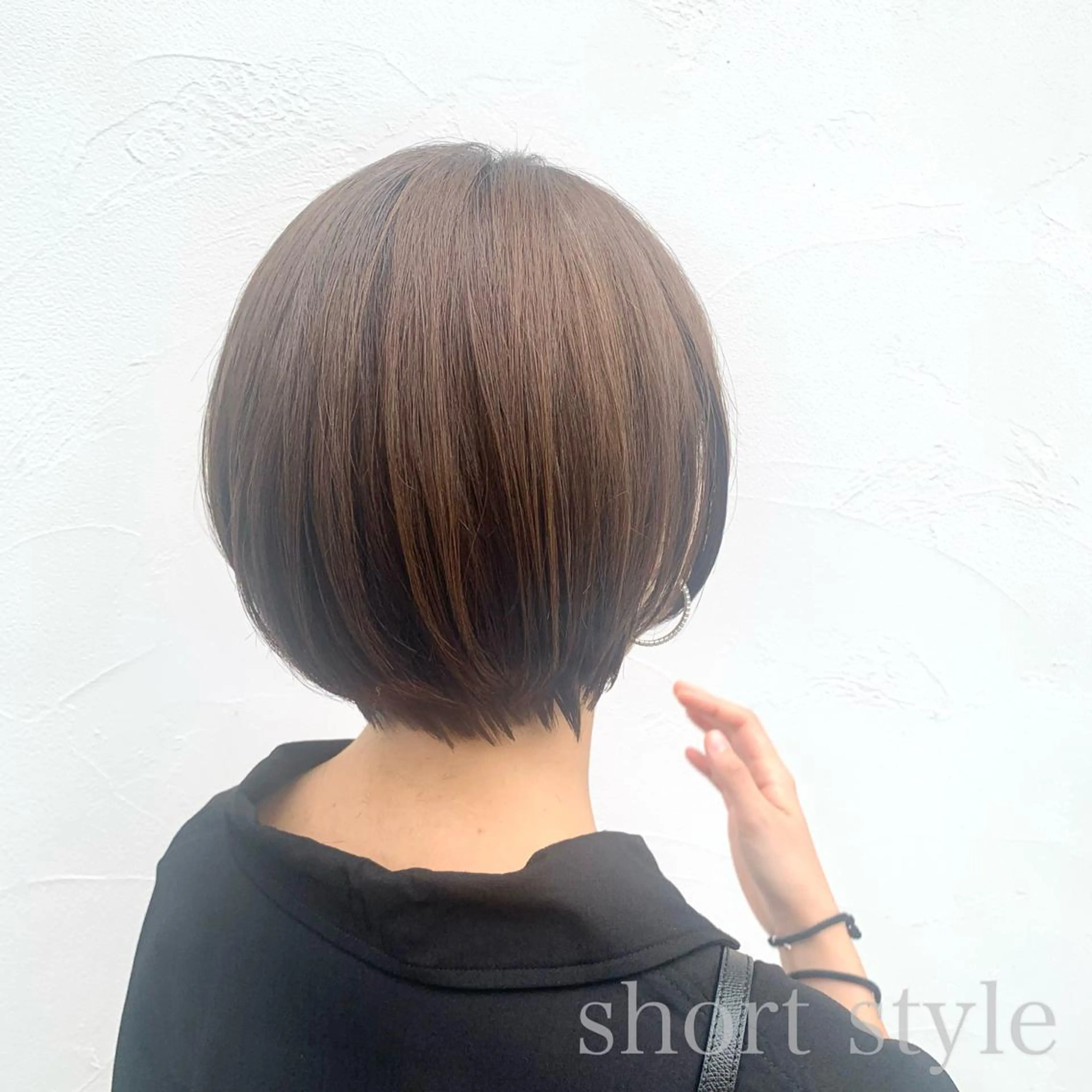 ショート カラー アッシュ ベージュカラー ハイライトカラー ハイライト ショートヘア カット ヘアカラー ボブ/美髪矯正 /佐藤　奈巳のヘアスタイル
