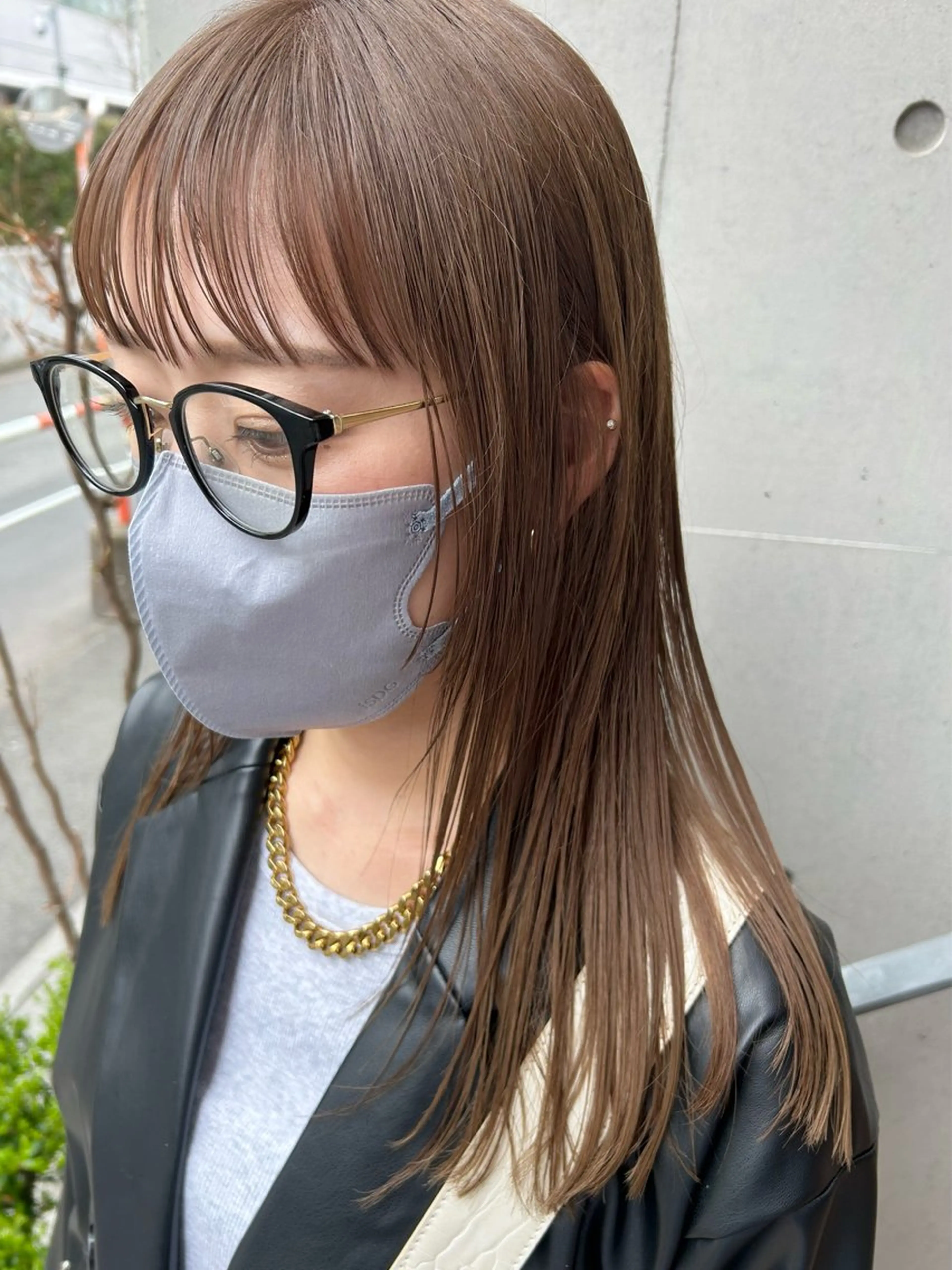 ロング カラー カット ヘアカラー 浅倉栞 /透明感カラーのヘアスタイル