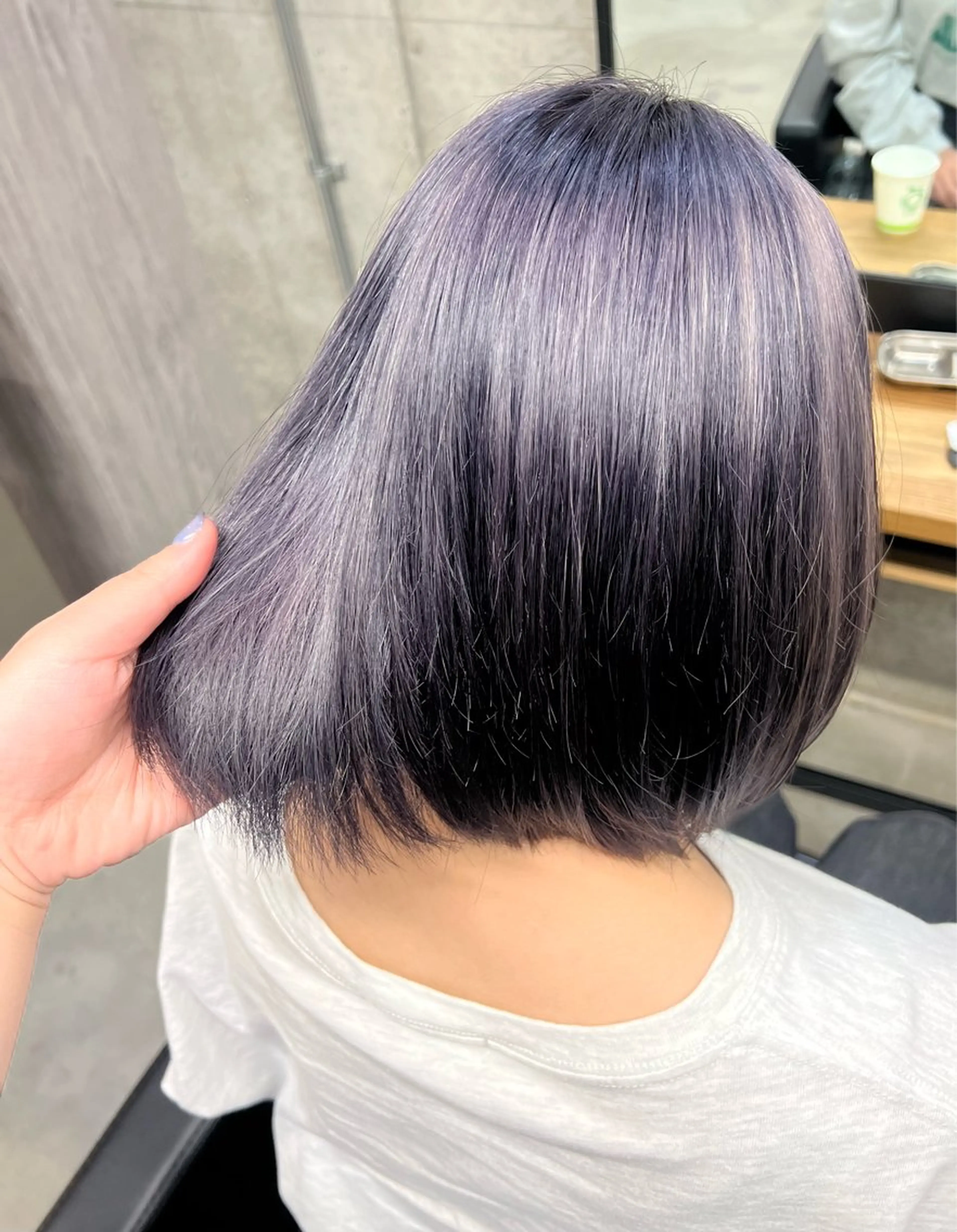 ショート カラー ラベンダーカラー ヘアカラー lafit kaedeのヘアスタイル